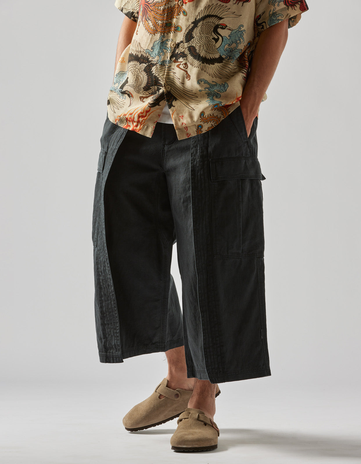 4511 Cropped U.S. Hakama Track Pants Black