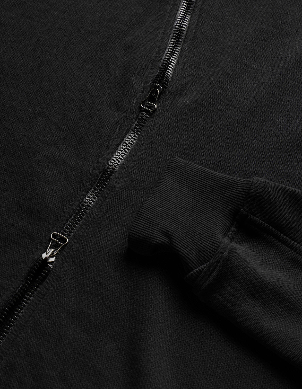 4583 Shinobi Hooded Sweat Black