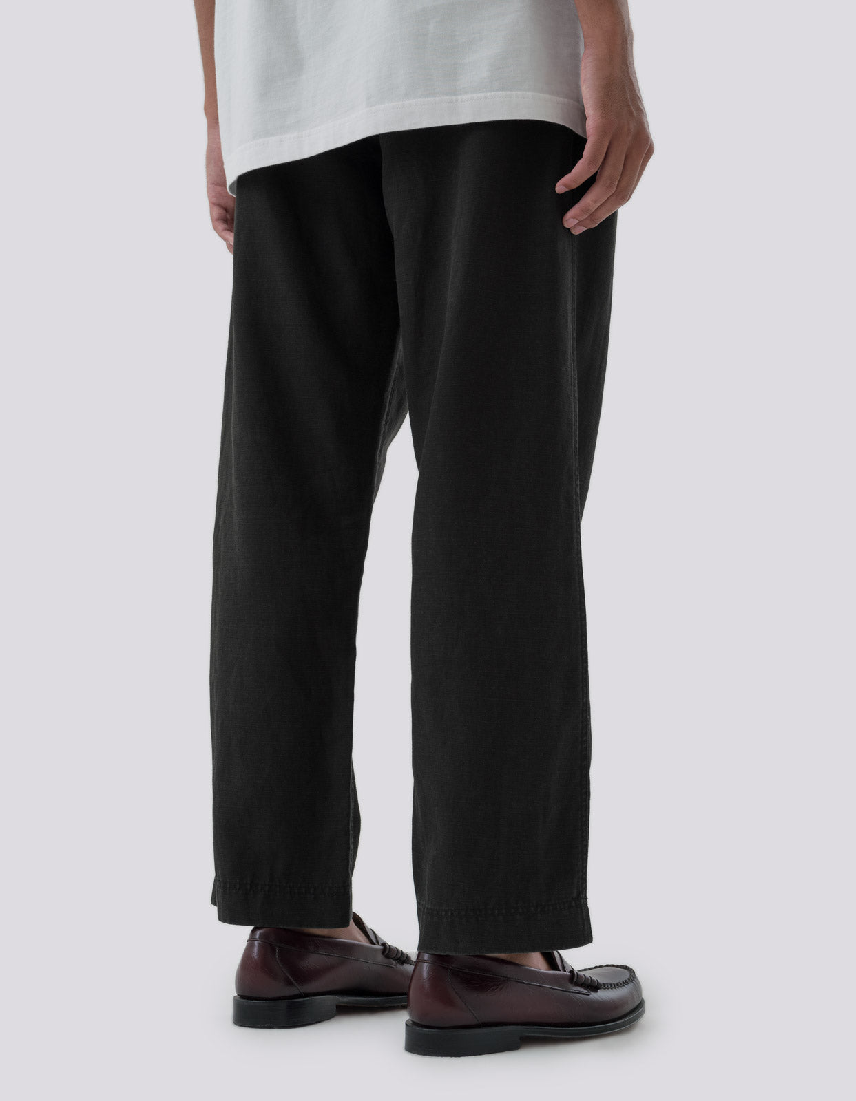 4604 Hemp U.S. Chino · Loose Black