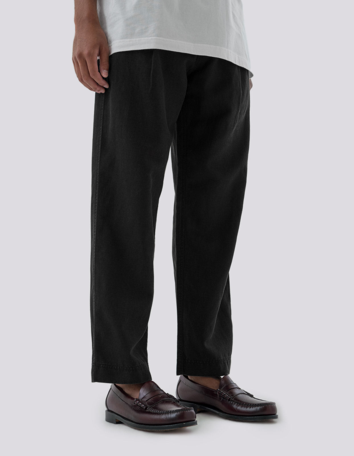4604 Hemp U.S. Chino · Loose Black