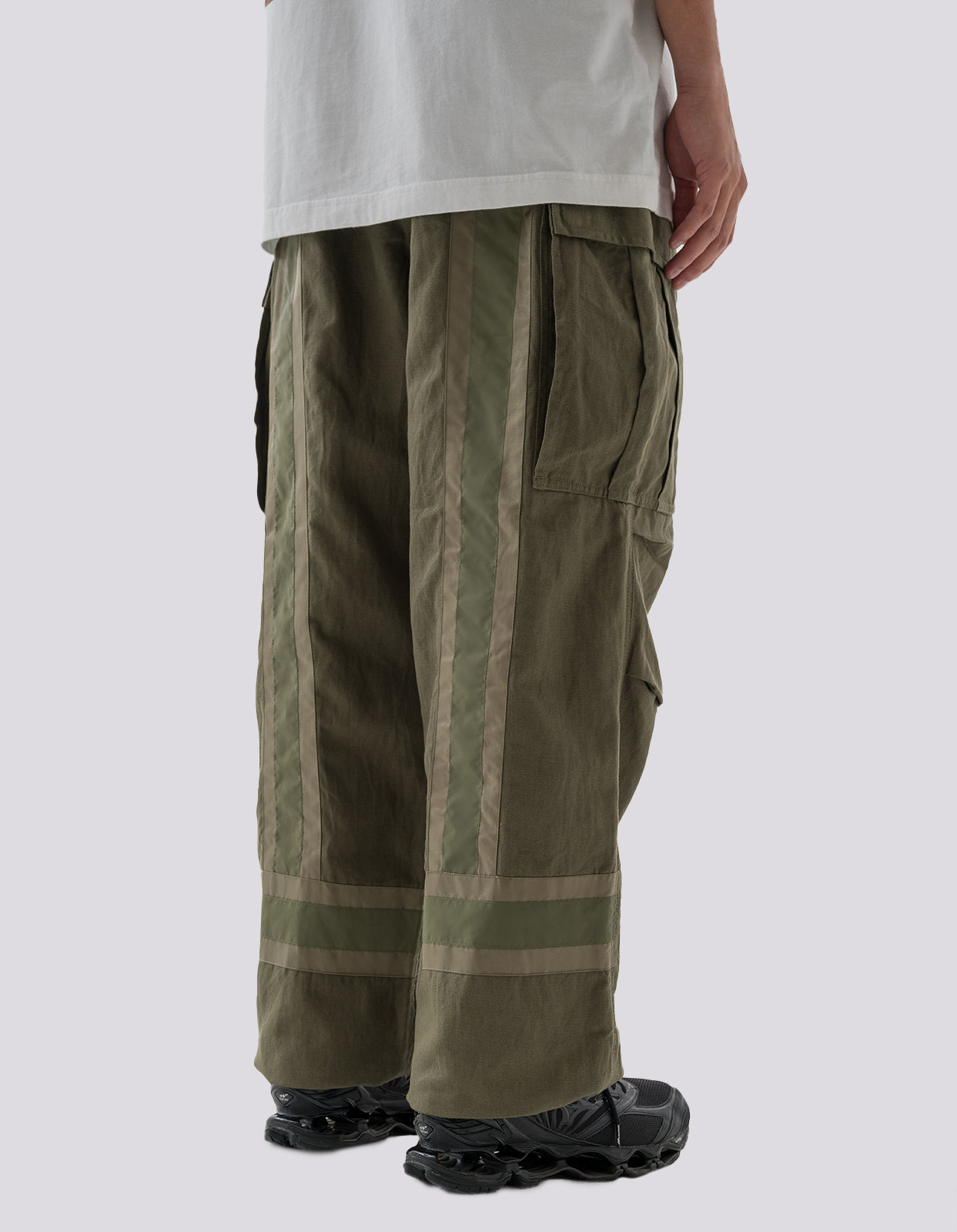 4611 Hi-Vis M65 Cargo Pants · Loose Tonal Olive