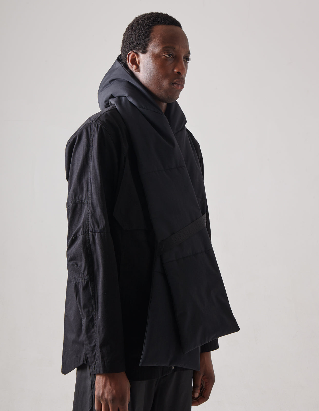 4619 Primaloft® Padded Hooded Scarf Black