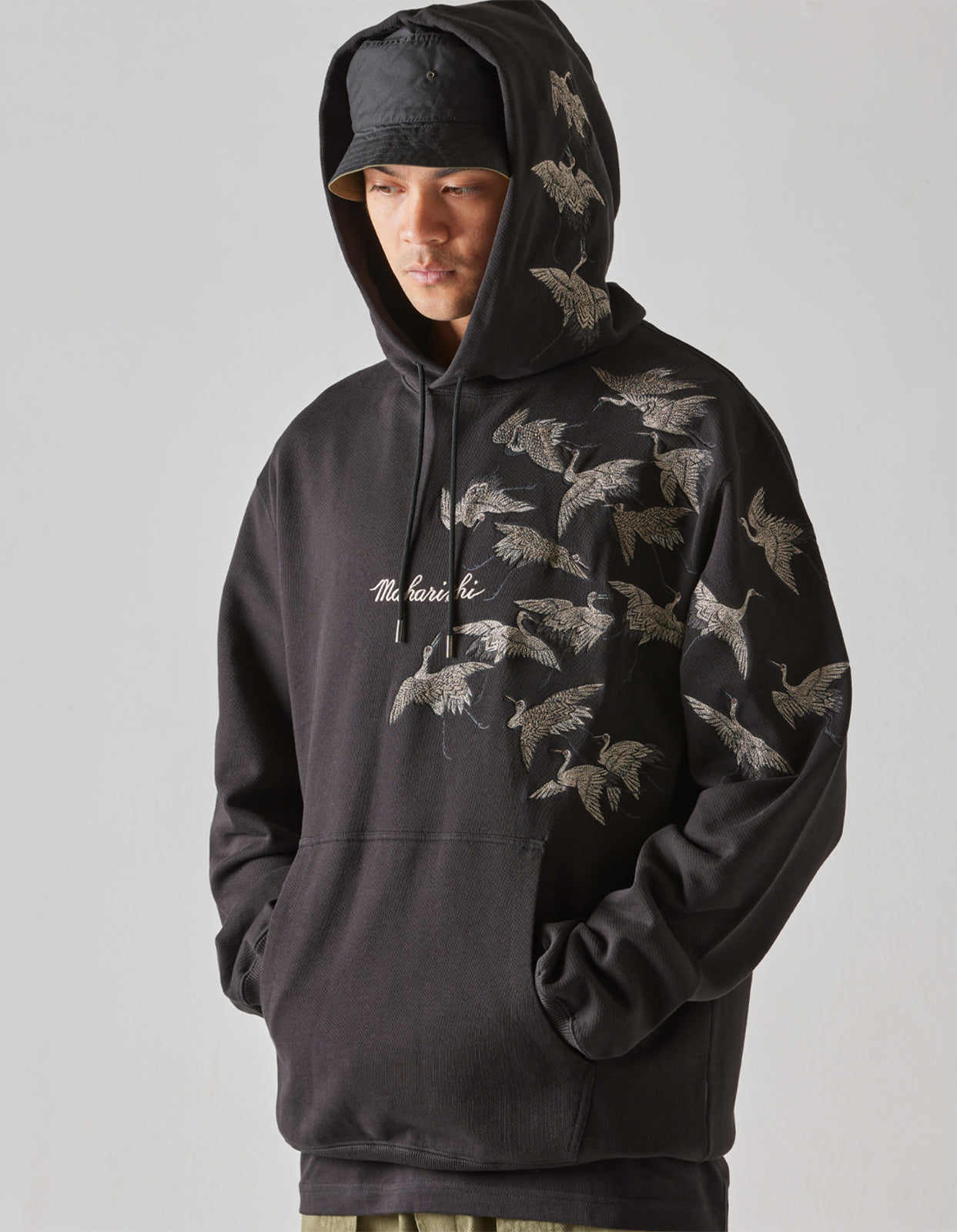4506 Peace Cranes Hooded Sweat Black
