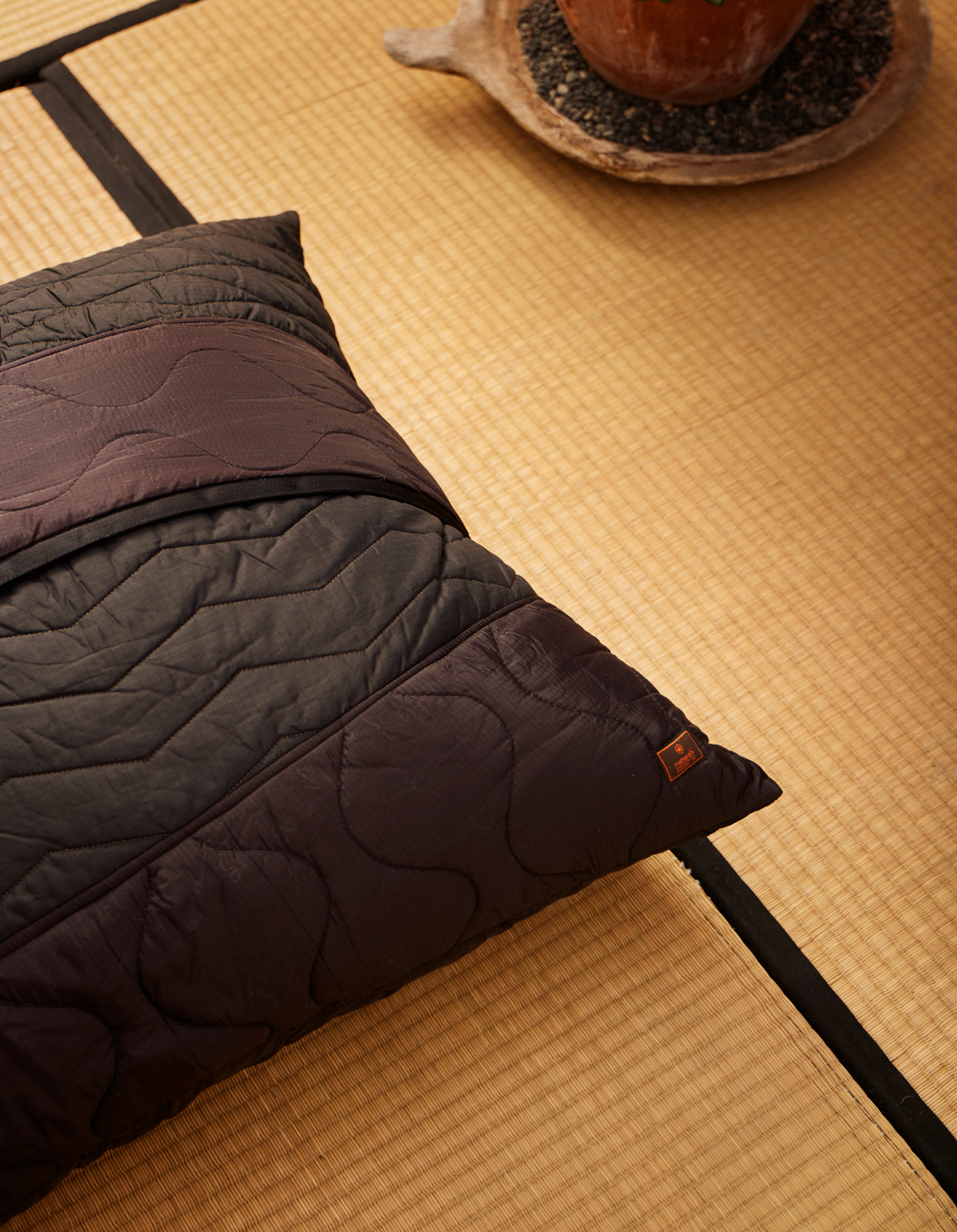 6426 XL TriQuilted Cushion · Vintage Military Surplus Black
