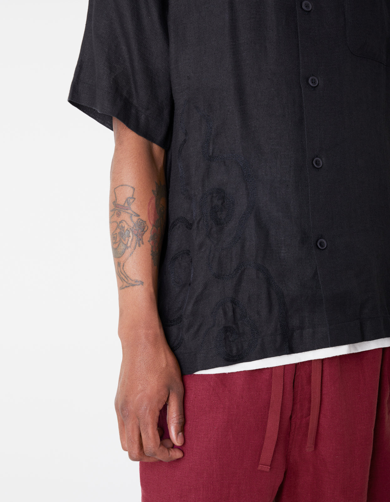 8169 Embroidered Hemp Camp Shirt · Crushed Woven Hemp 170 Black BLK-108F