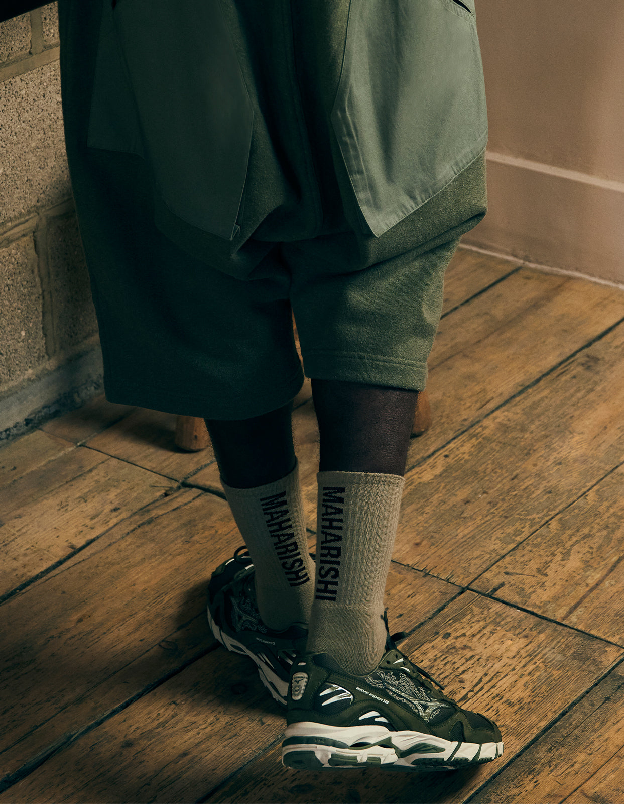 9891 MILTYPE Peace Tabi Sports Socks Rust/Sage/White
