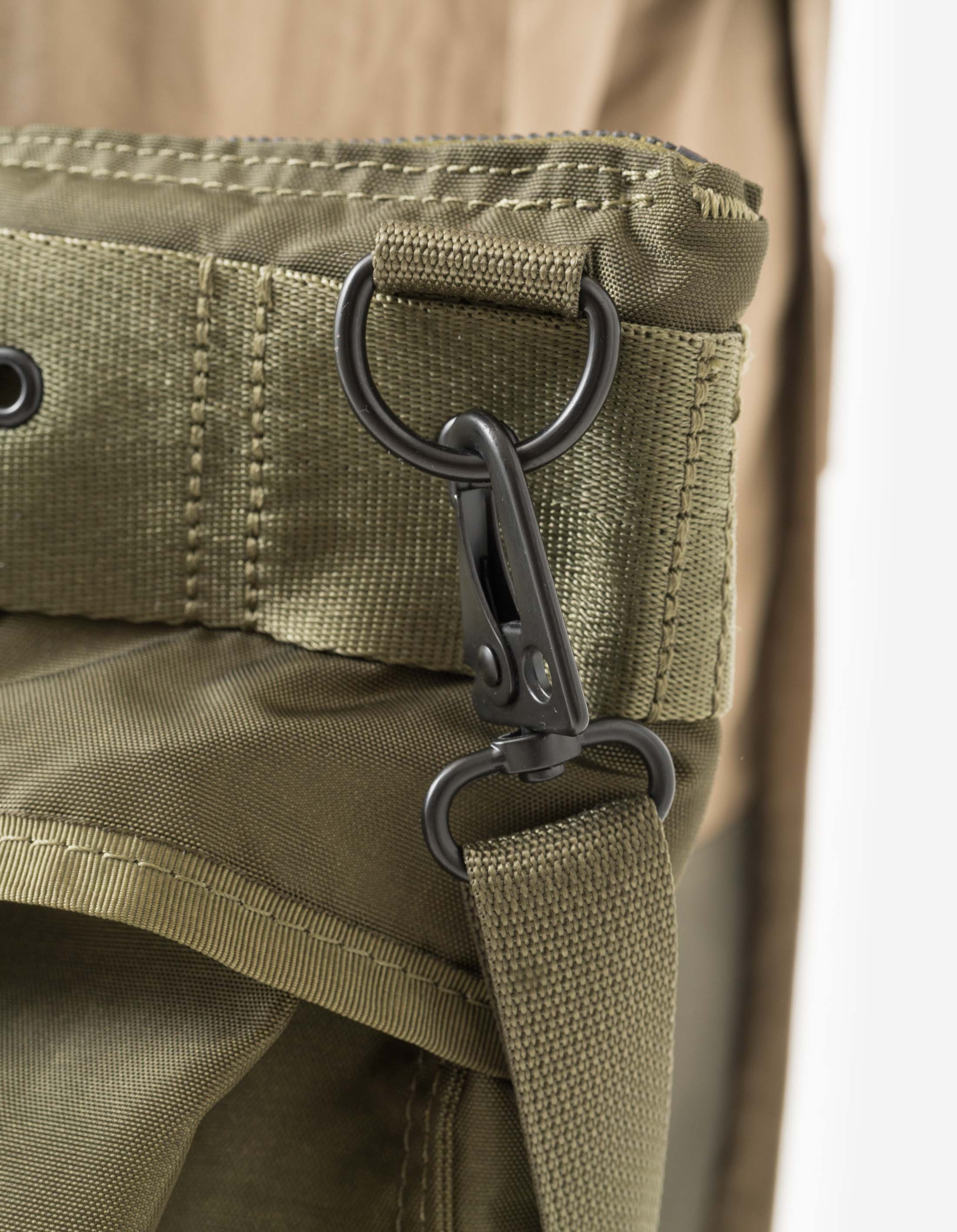 1112 Maha M.A.L.I.C.E. Day Carry Bag Olive – Maharishi