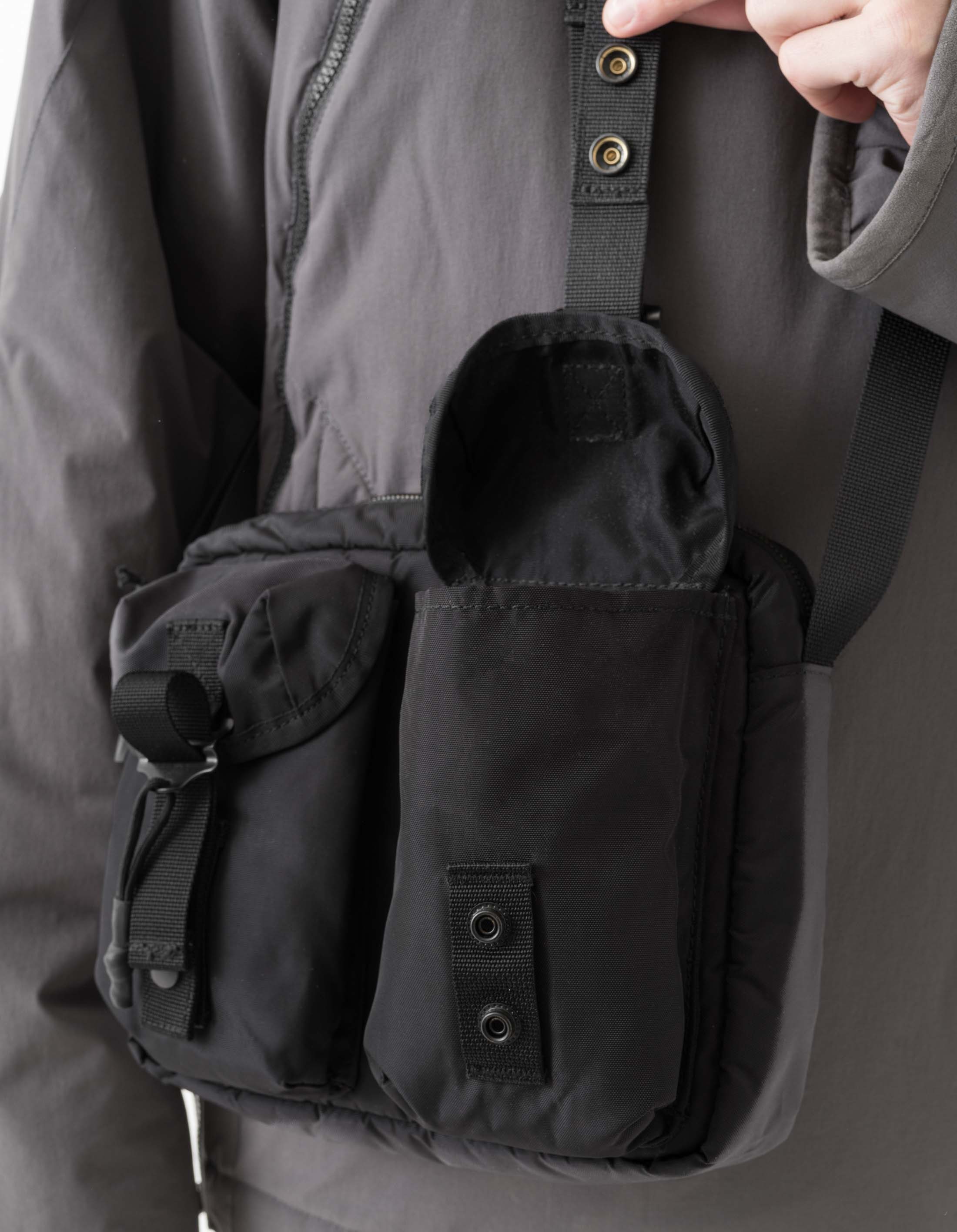 1115 Maha M.A.L.I.C.E. Cross Body Bag Black – Maharishi