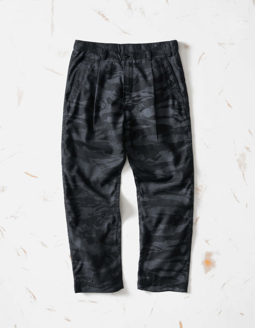 7150 Loose Wool Chino Black