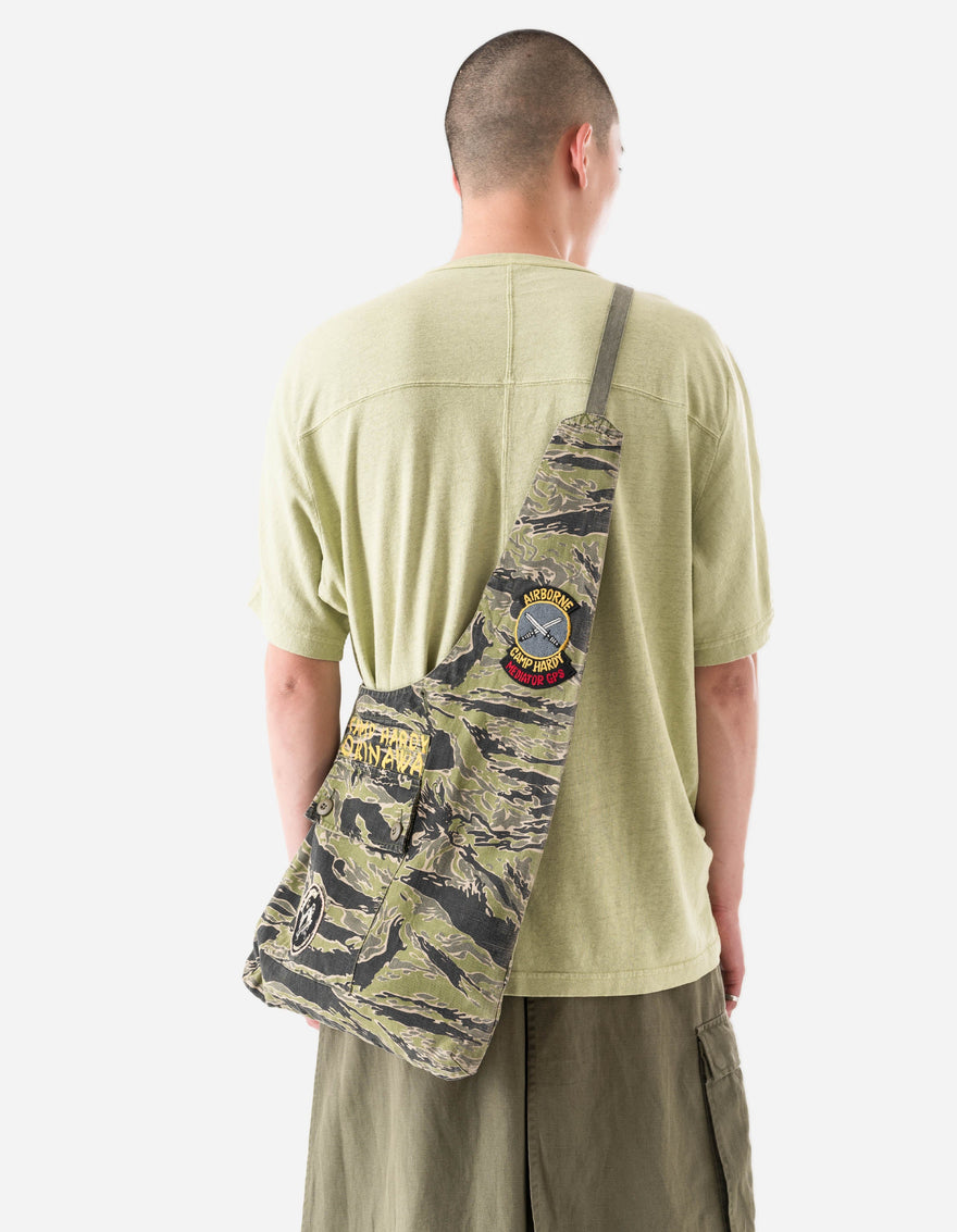 7267 Camp Hardy Okinawa Sling Bag John Wayne Colourway