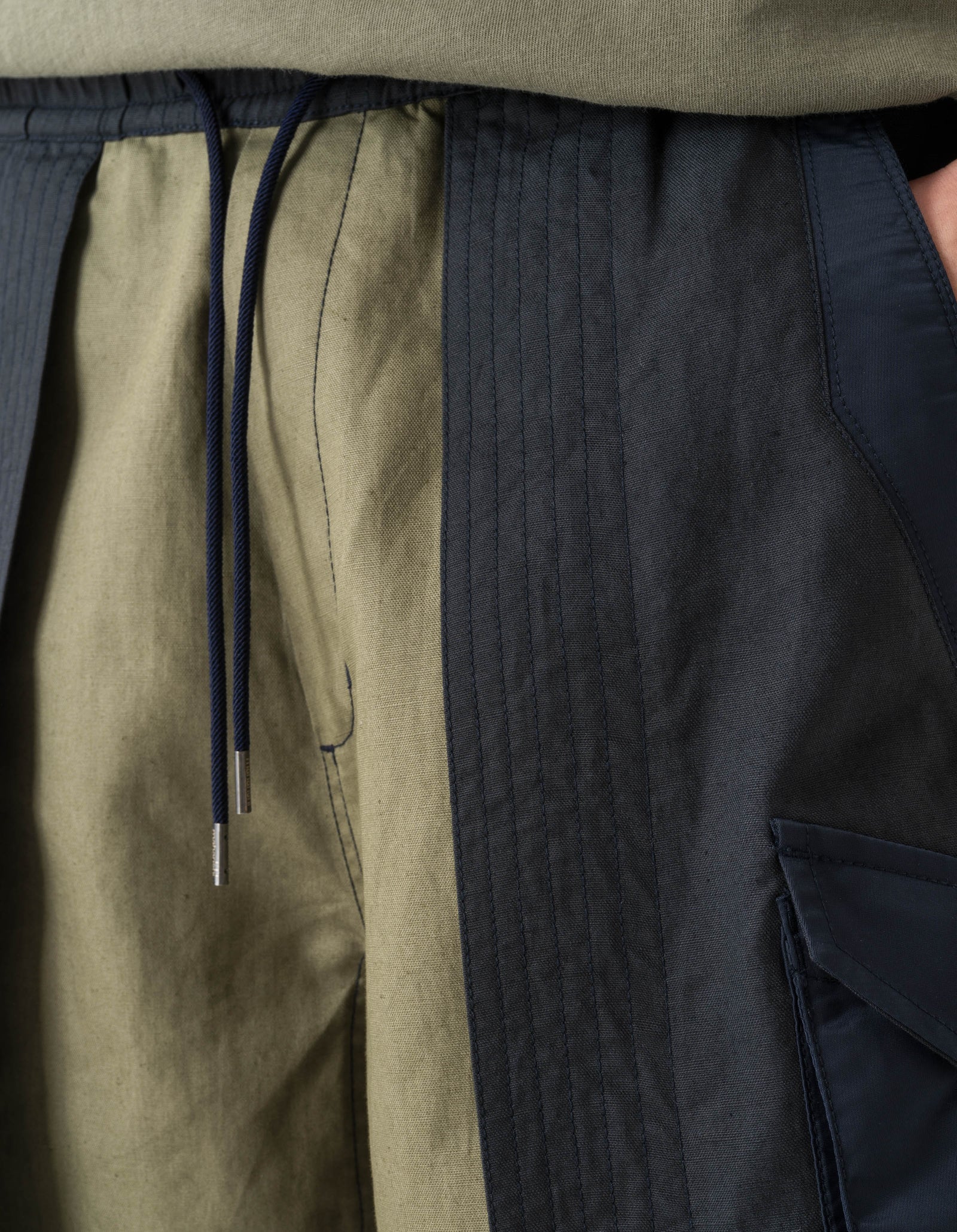 7406 Duality Hemp Cargo Hakama Navy/Olive