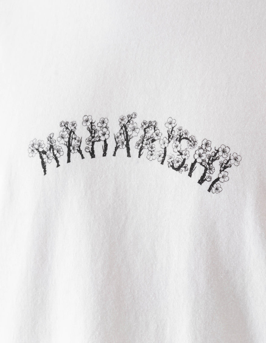 Text design on a white background with decorative elements