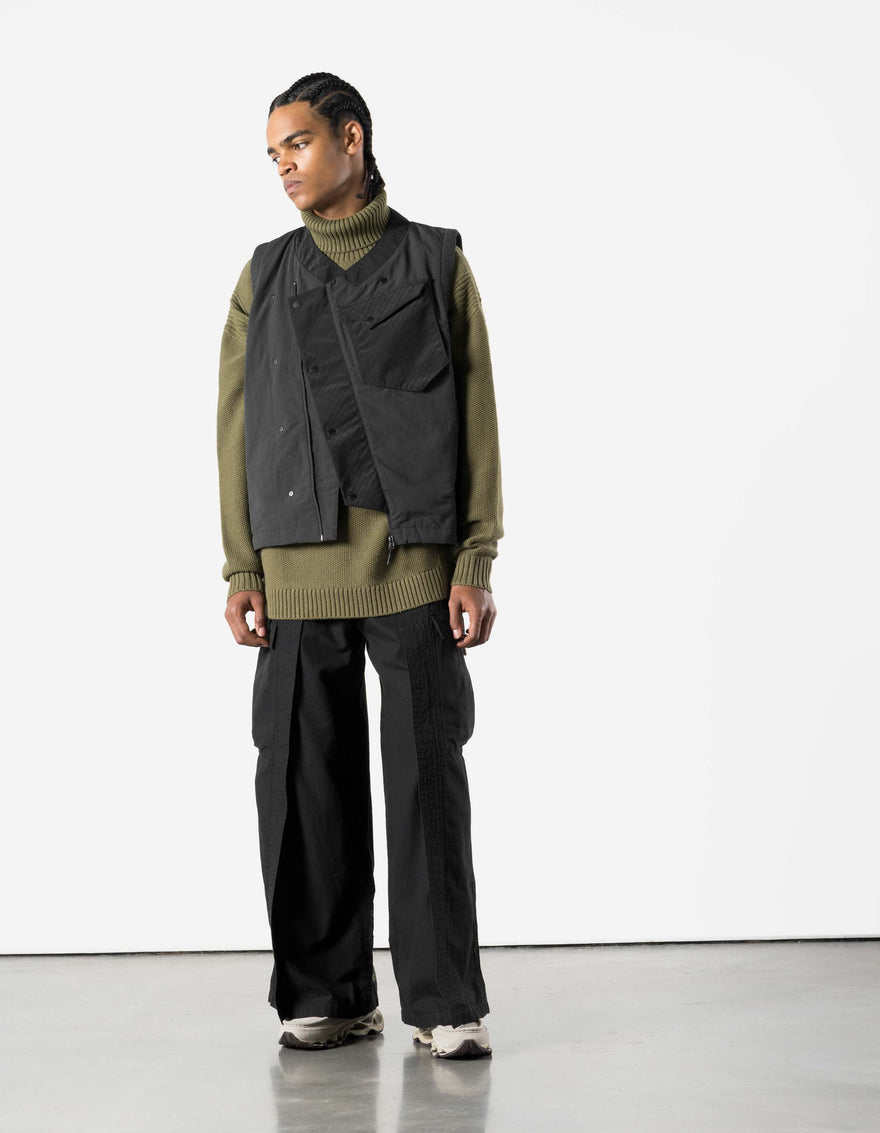 7581 DWR Hemp Light Padded Asym Vest Black