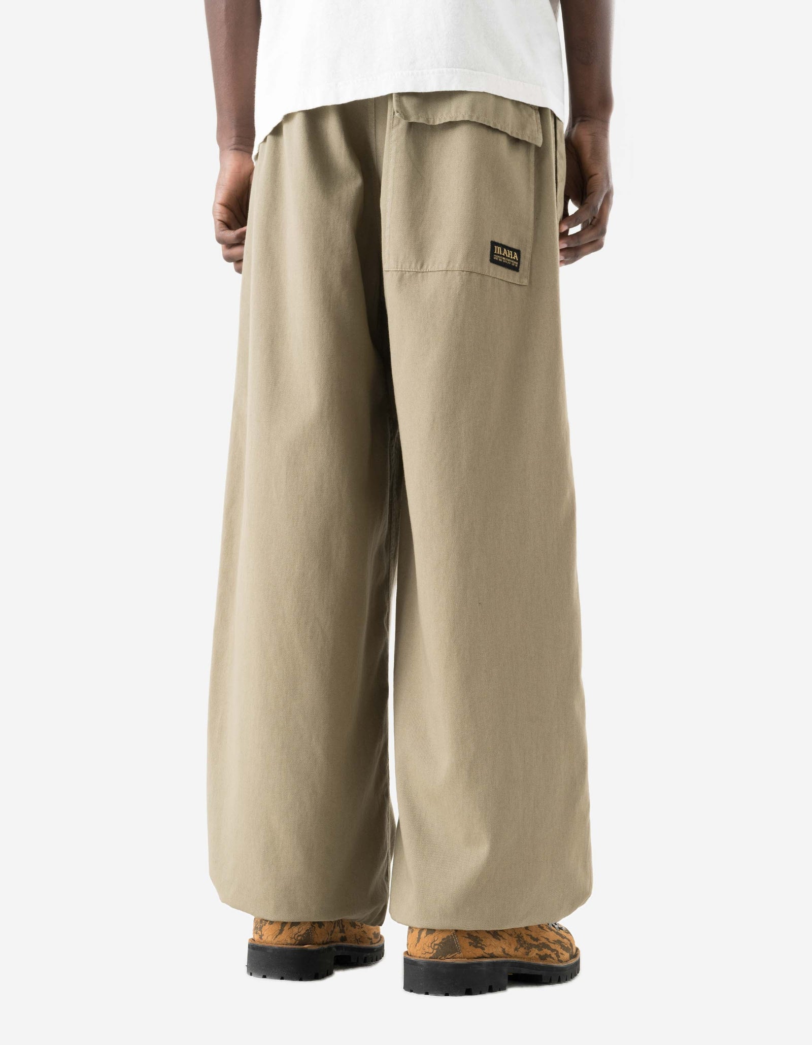 7589 Maha Loose Pleated Pants Maha Sand