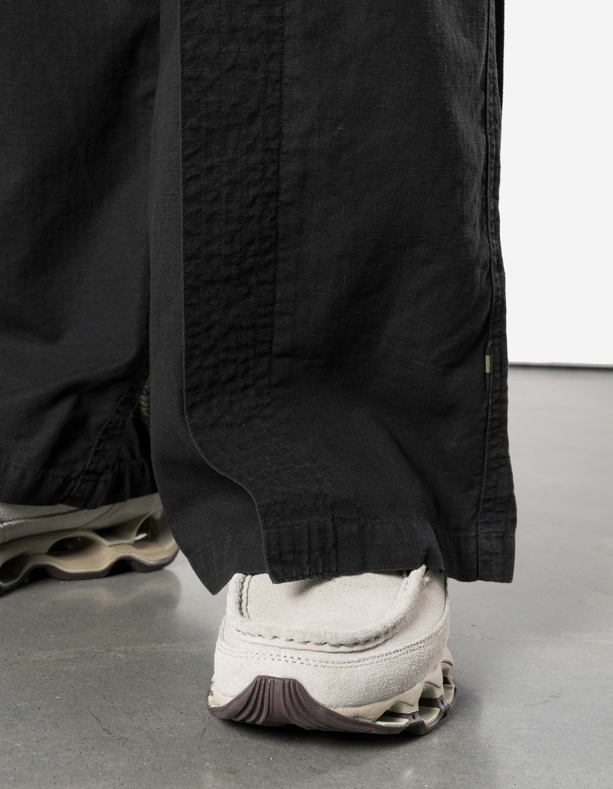 7688 Thai Temple Hakama Black