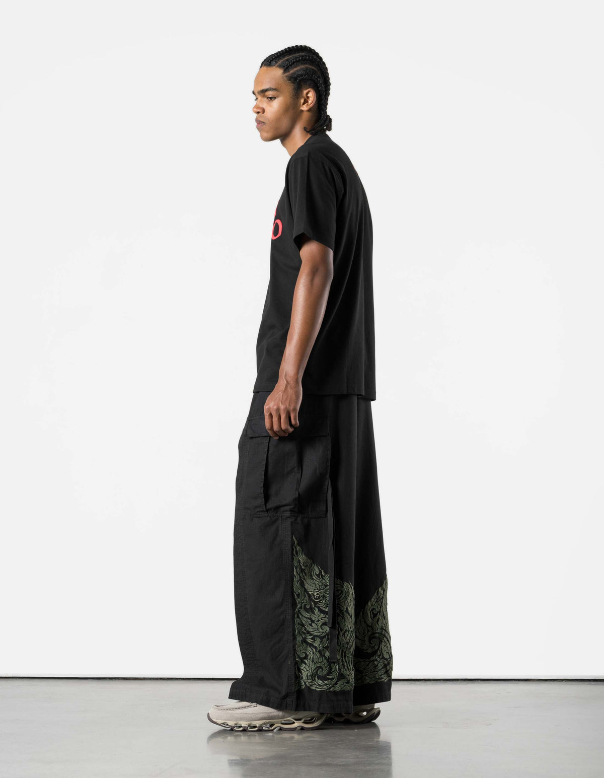 7688 Thai Temple Hakama Black