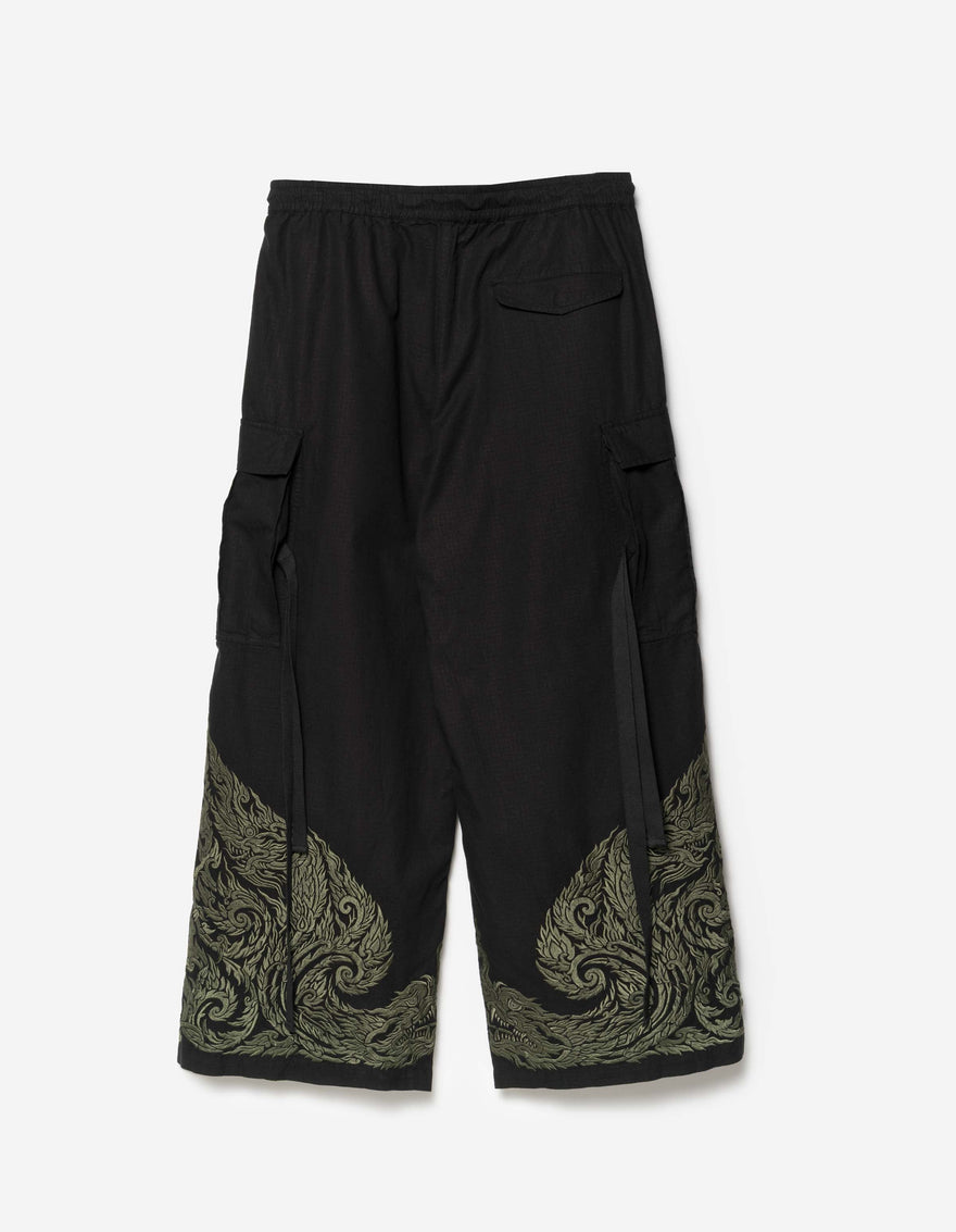 7688 Thai Temple Cropped Hakama Black