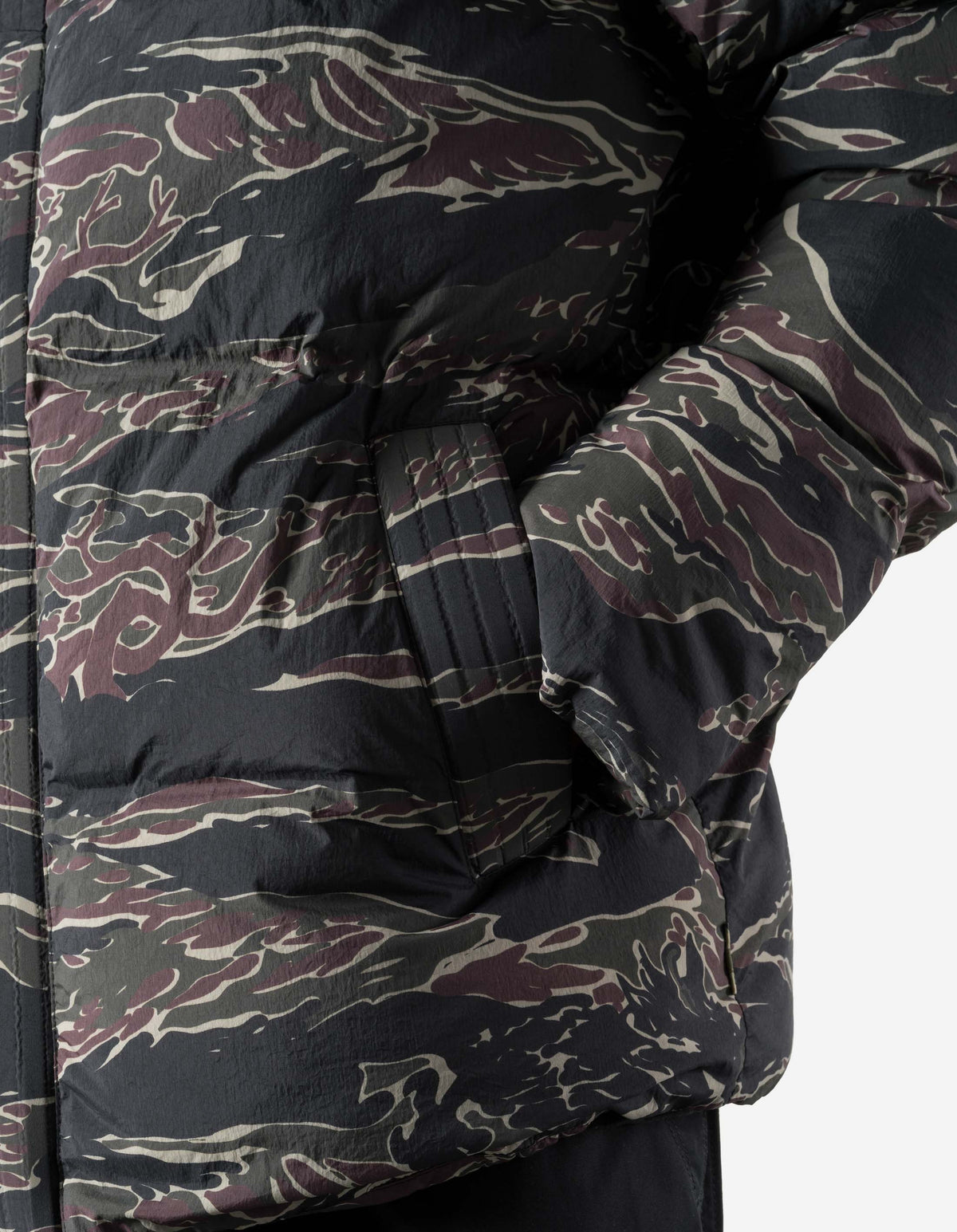 7799 Oversized Camo Puffer Jacket Jungle