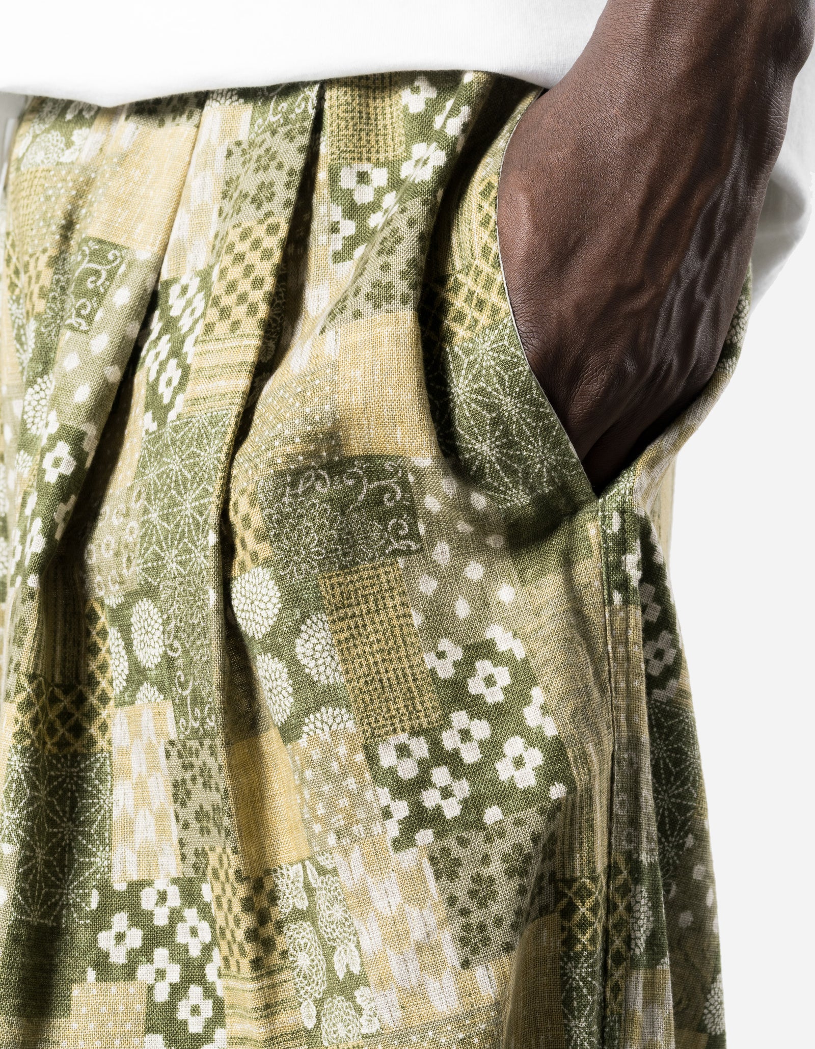 7607 Wagara Loose Pleated Pants Koke Olive