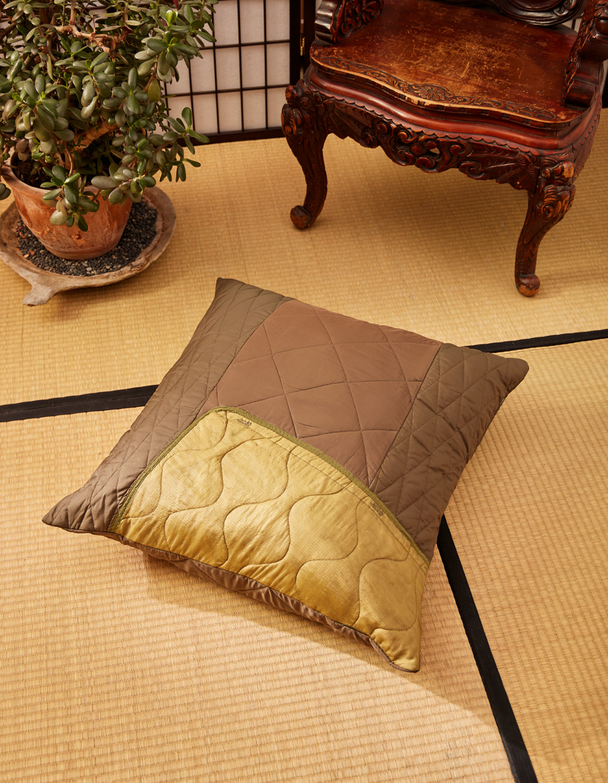 6426 XL TriQuilted Cushion · Vintage Military Surplus Olive