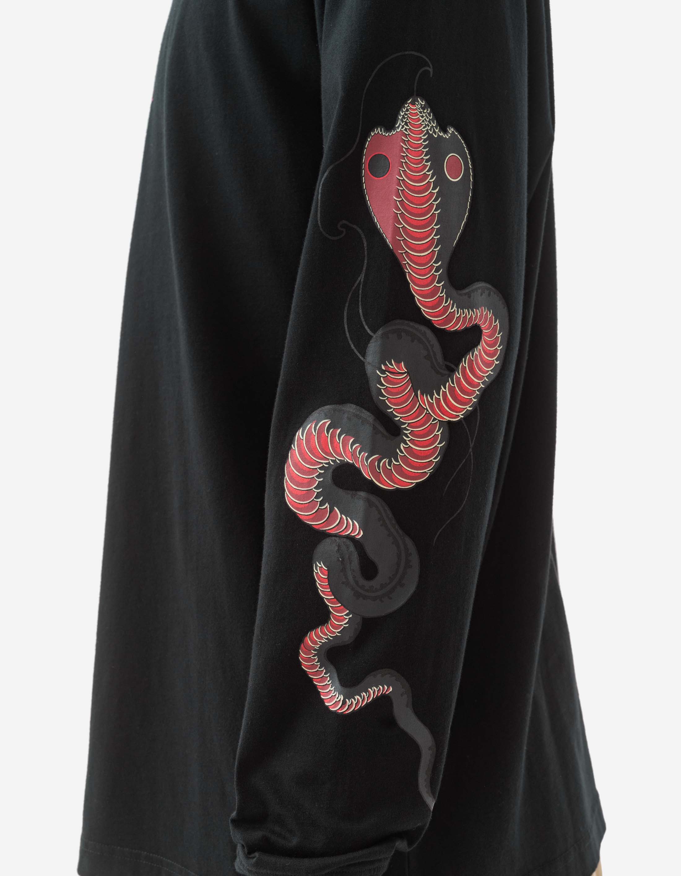 1452 Year of the Snake L/S T-Shirt Black – Maharishi 1452 Year of the Snake L/S T-Shirt Black – Maharishi