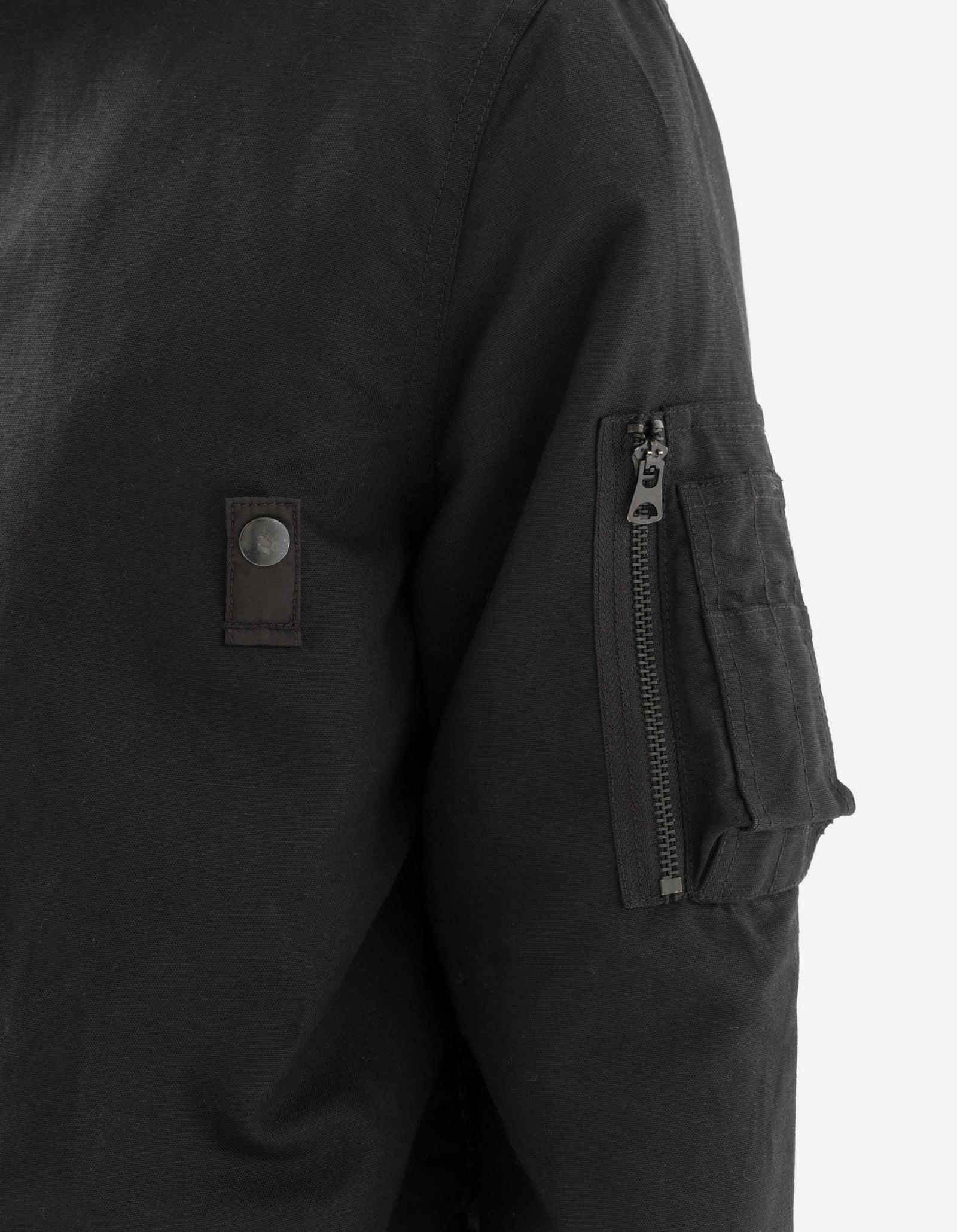 2210 Linear Snow Dragon Embroidered MA Mac Coat Black
