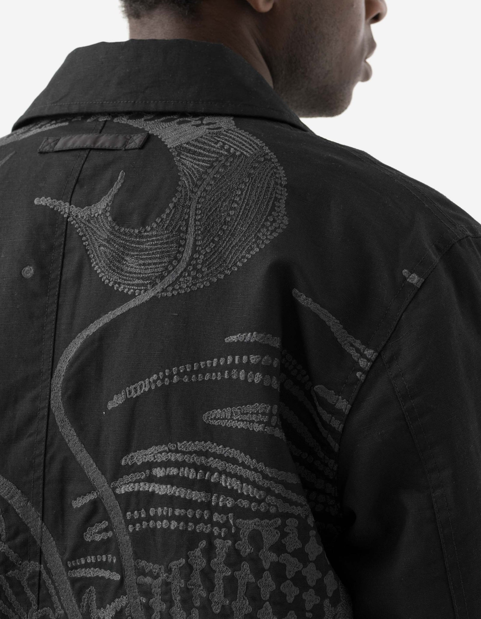 2210 Linear Snow Dragon Embroidered MA Mac Coat Black