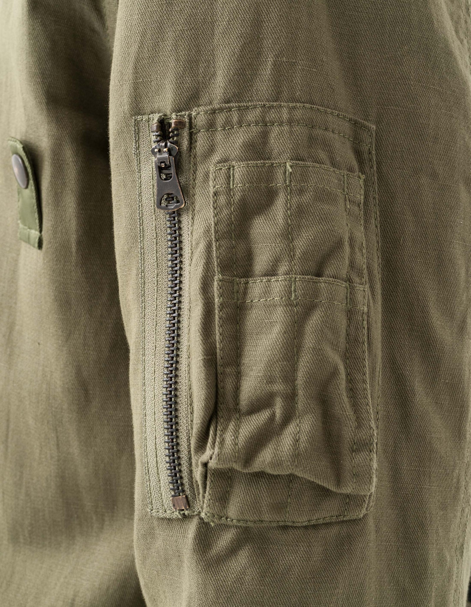 2210 Linear Snow Dragon Embroidered MA Mac Coat Olive OG-107F