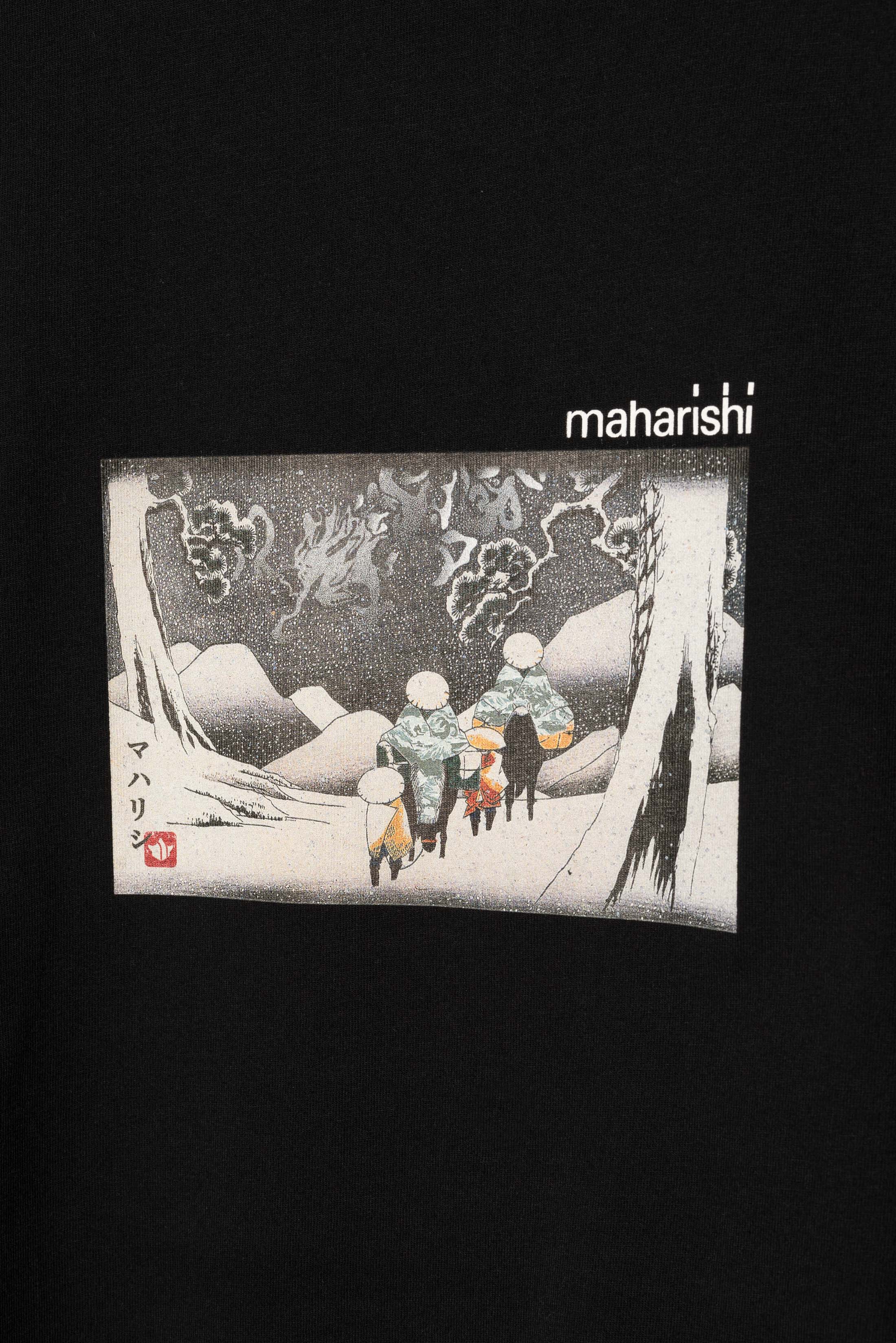 2213 Travellers In Snow S/S T-Shirt Black – Maharishi