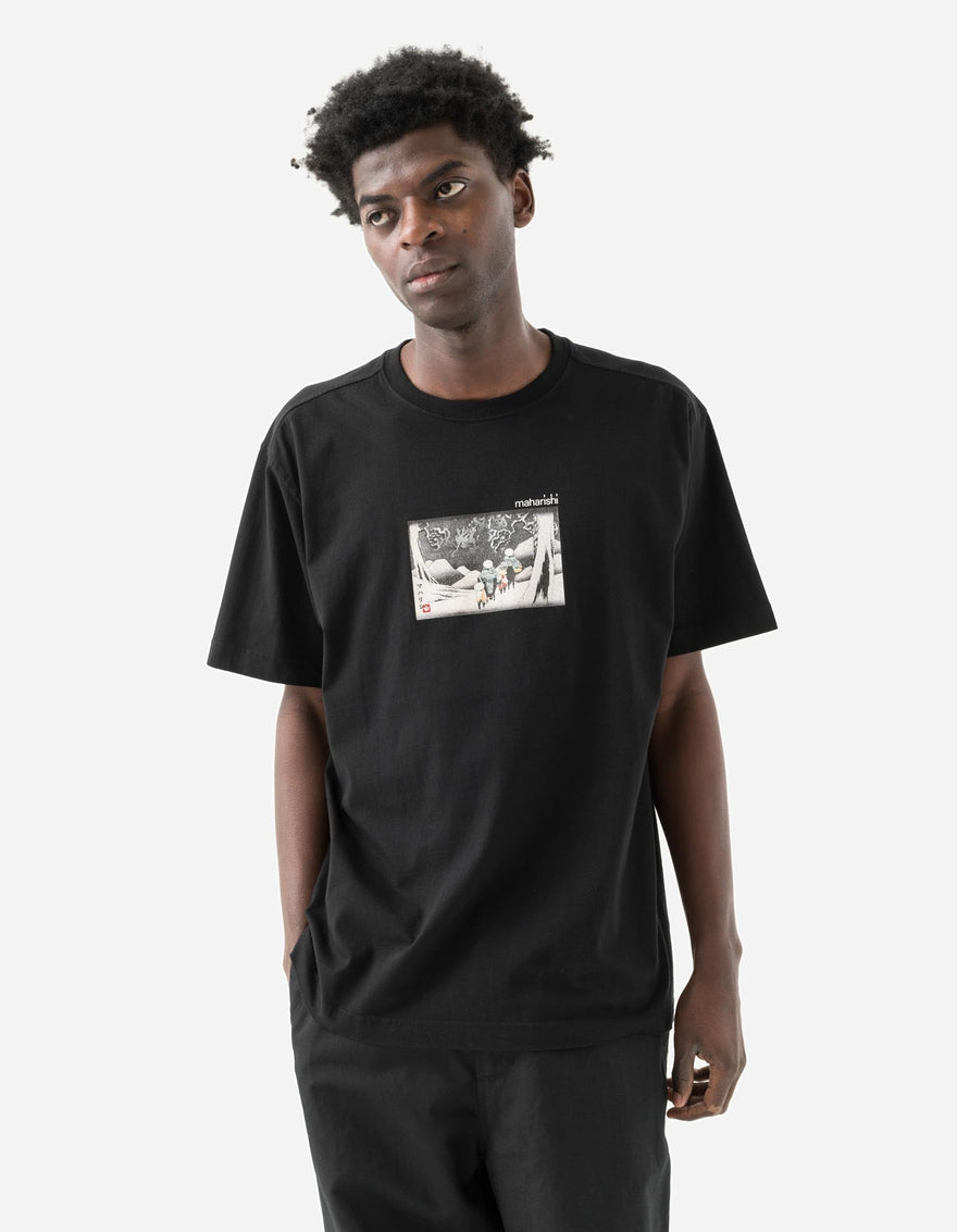 2213 Travellers In Snow T-Shirt Black
