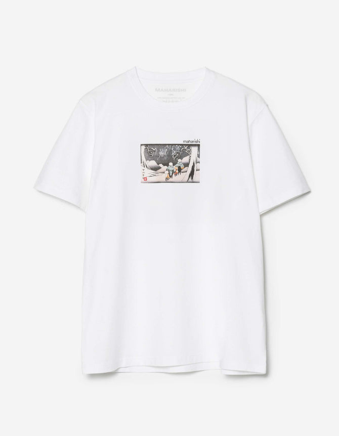 2213 Travellers In Snow T-Shirt White