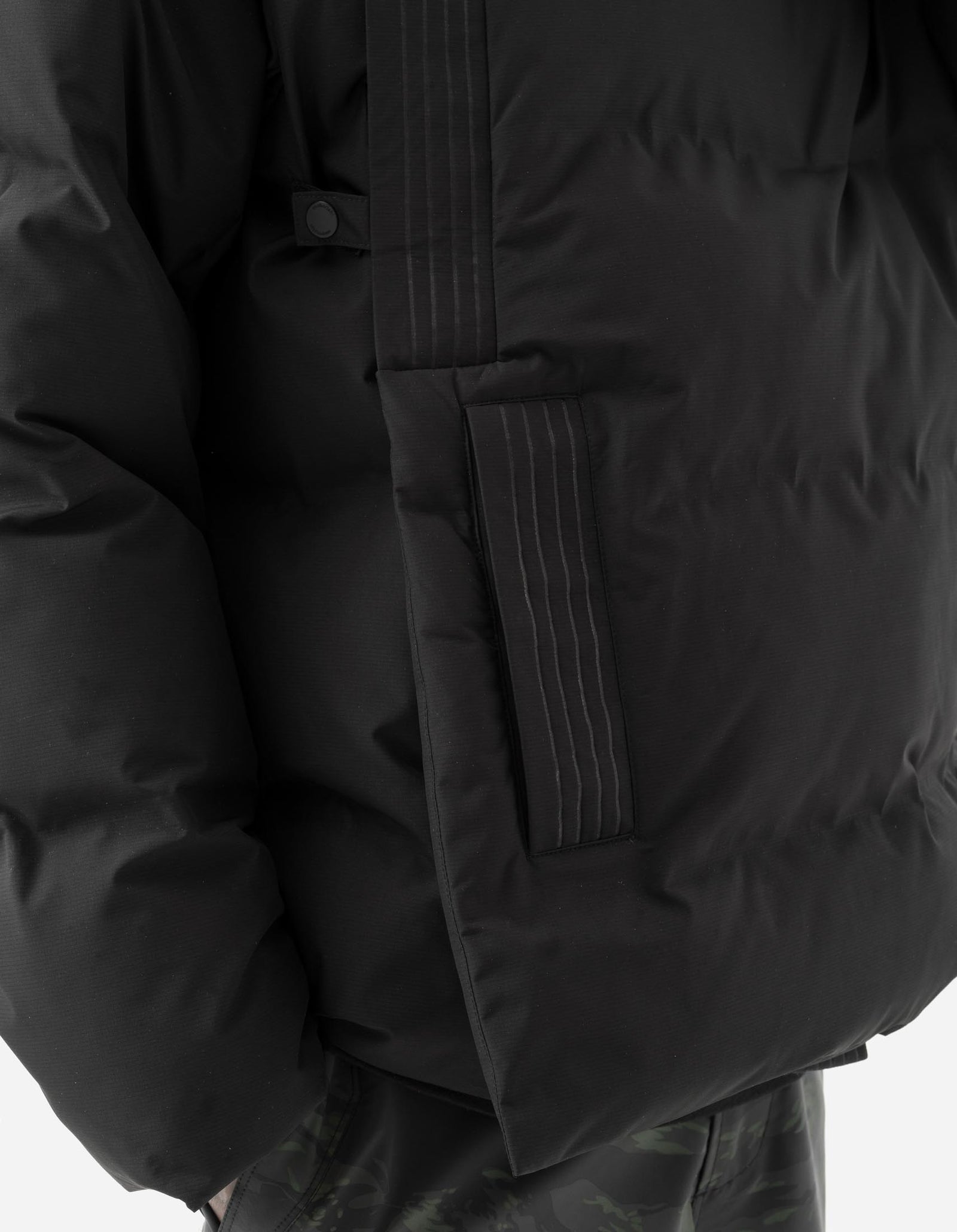 2218 Primaloft® Padded Tech Monk Jacket Black