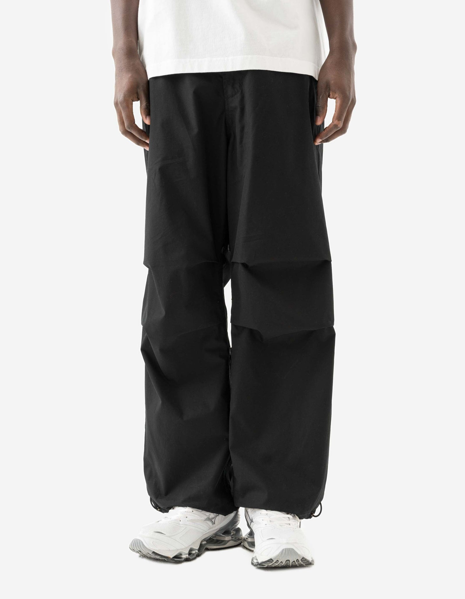 7082 Pointillist Dragon Embroidered Snopants® Black