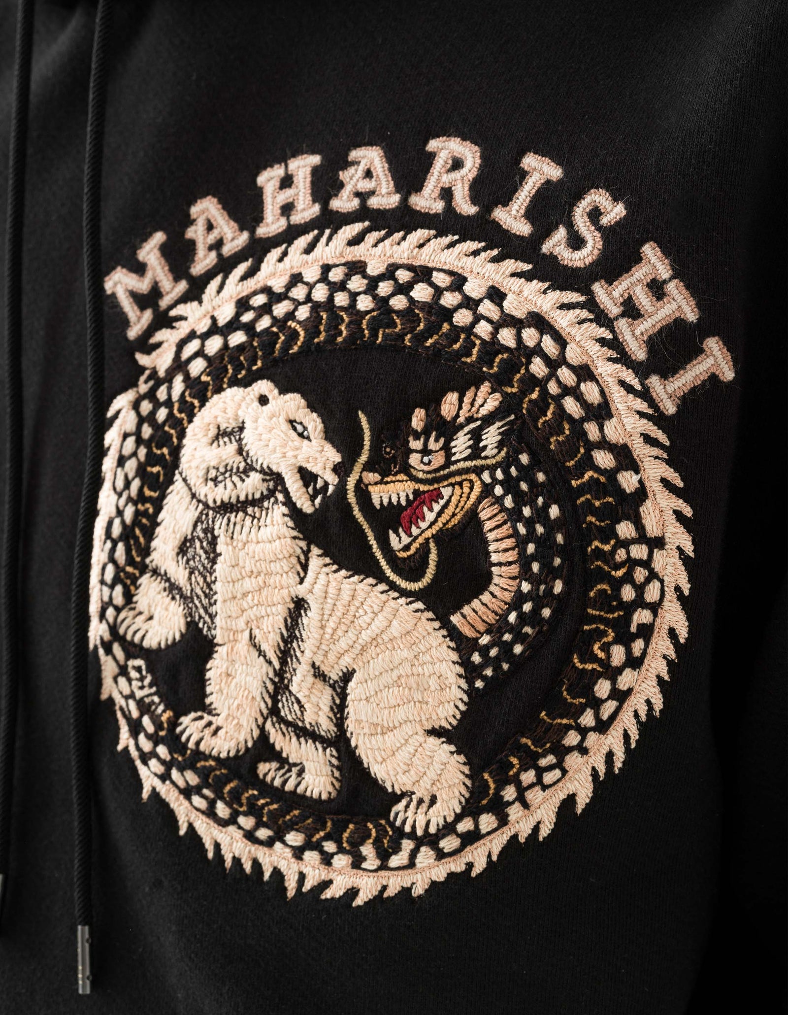 7088 Bering Strait Map Embroidered Hooded Sweat Black