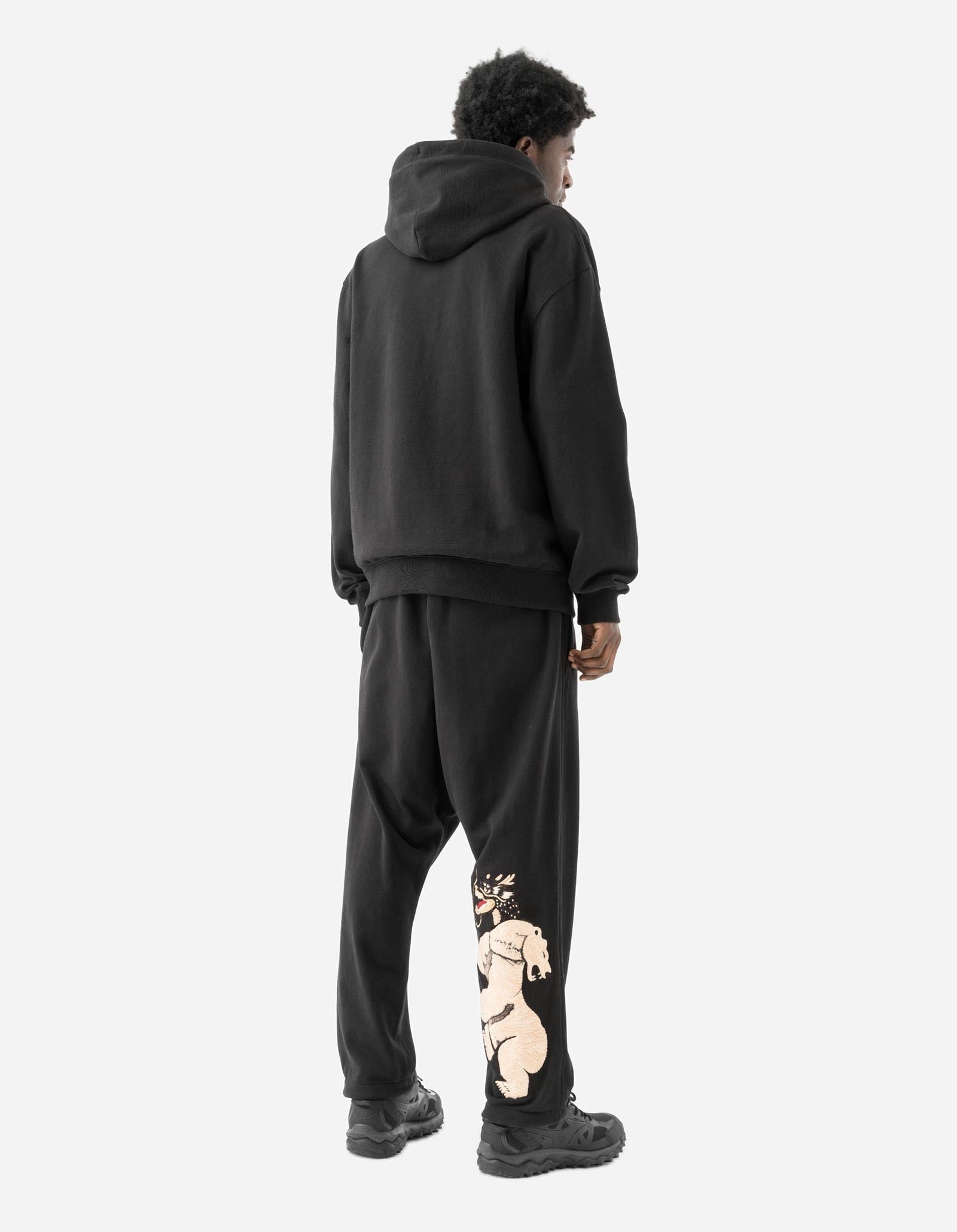 7091 Bering Strait Embroidered Asym Sweatpants Black