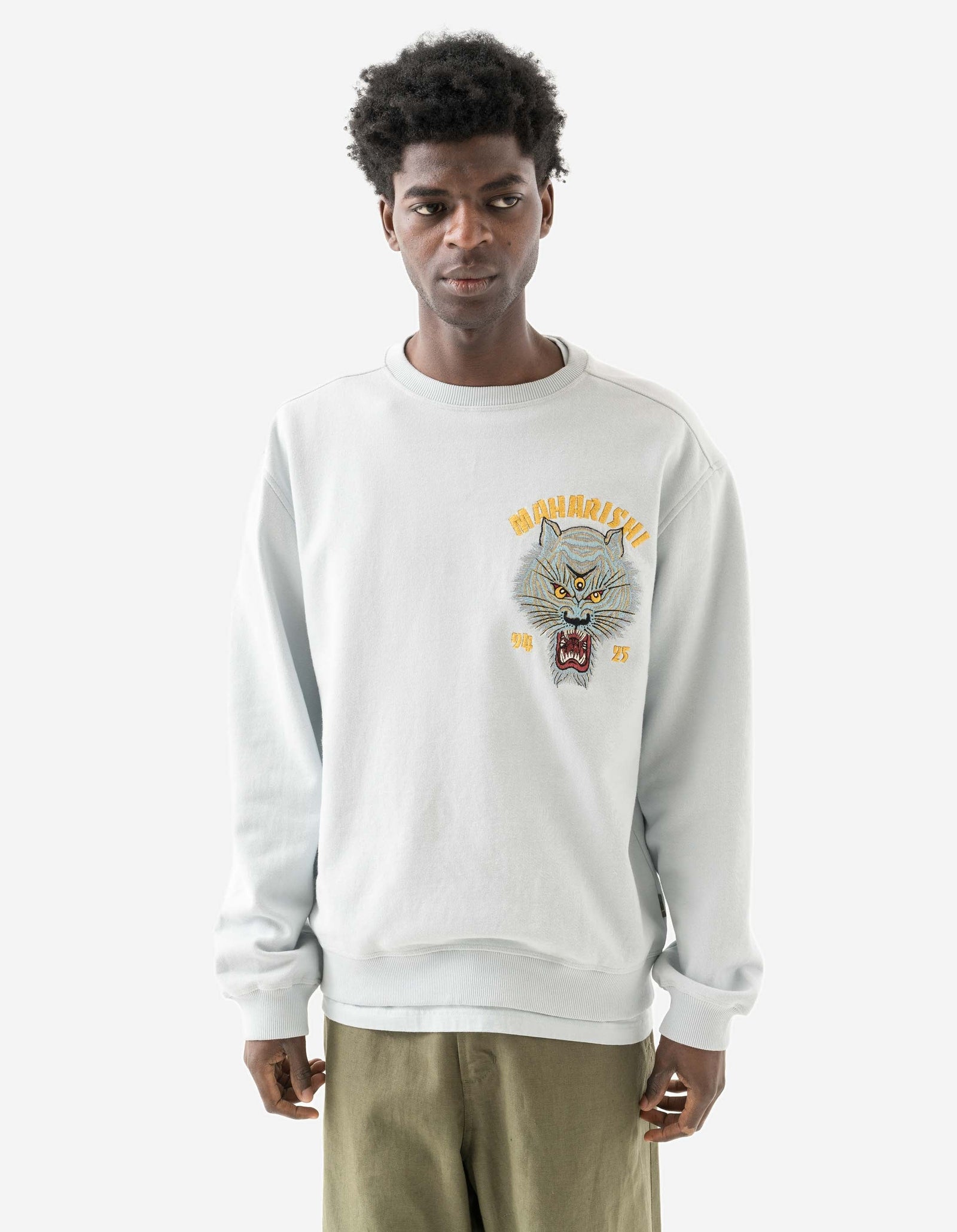7092 Sno Panters Tour Embroidered Crew Sweat Ice Blue