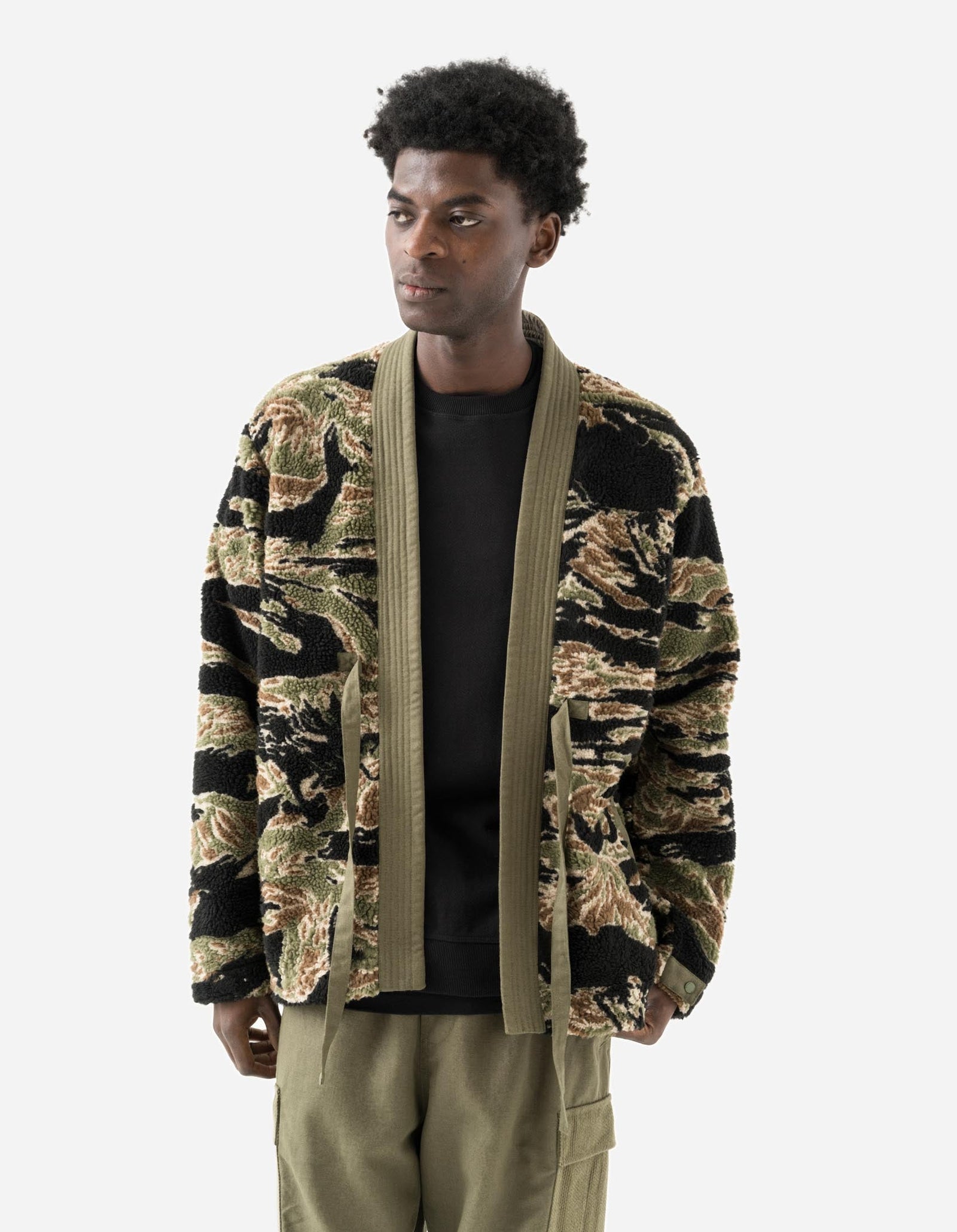 7144 Bonsai Tigerstripe Fleece Kimono Mint Gold
