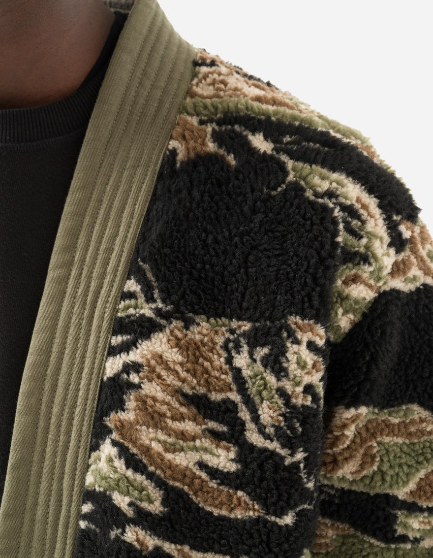 7144 Bonsai Tigerstripe Fleece Kimono Mint Gold