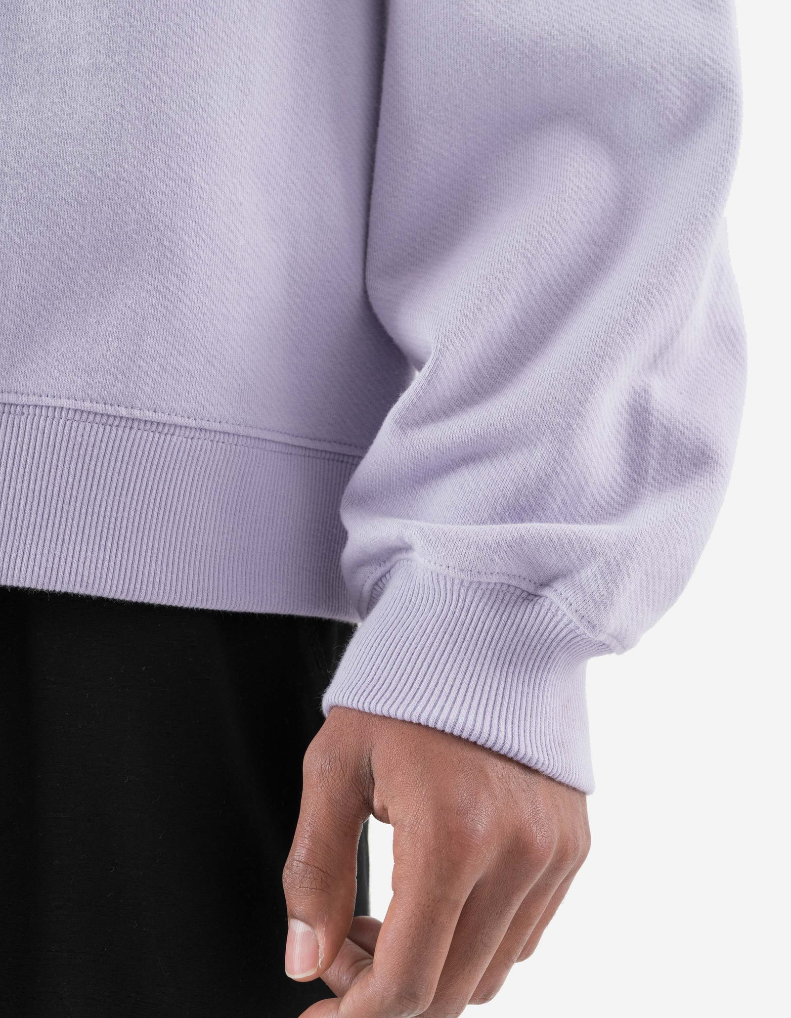 7549 Maha Script Crew Sweat Lavender