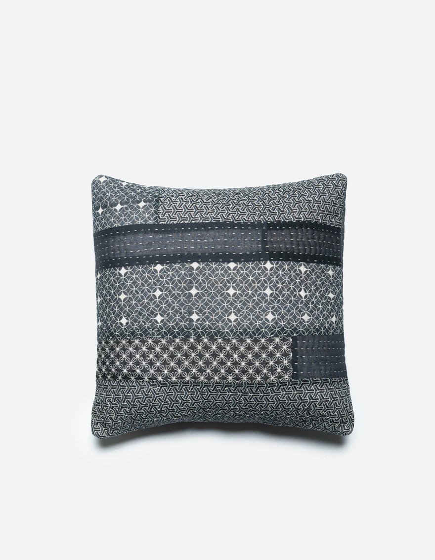 7612 Maha Rice Stitch Cushion Navy/Ecru