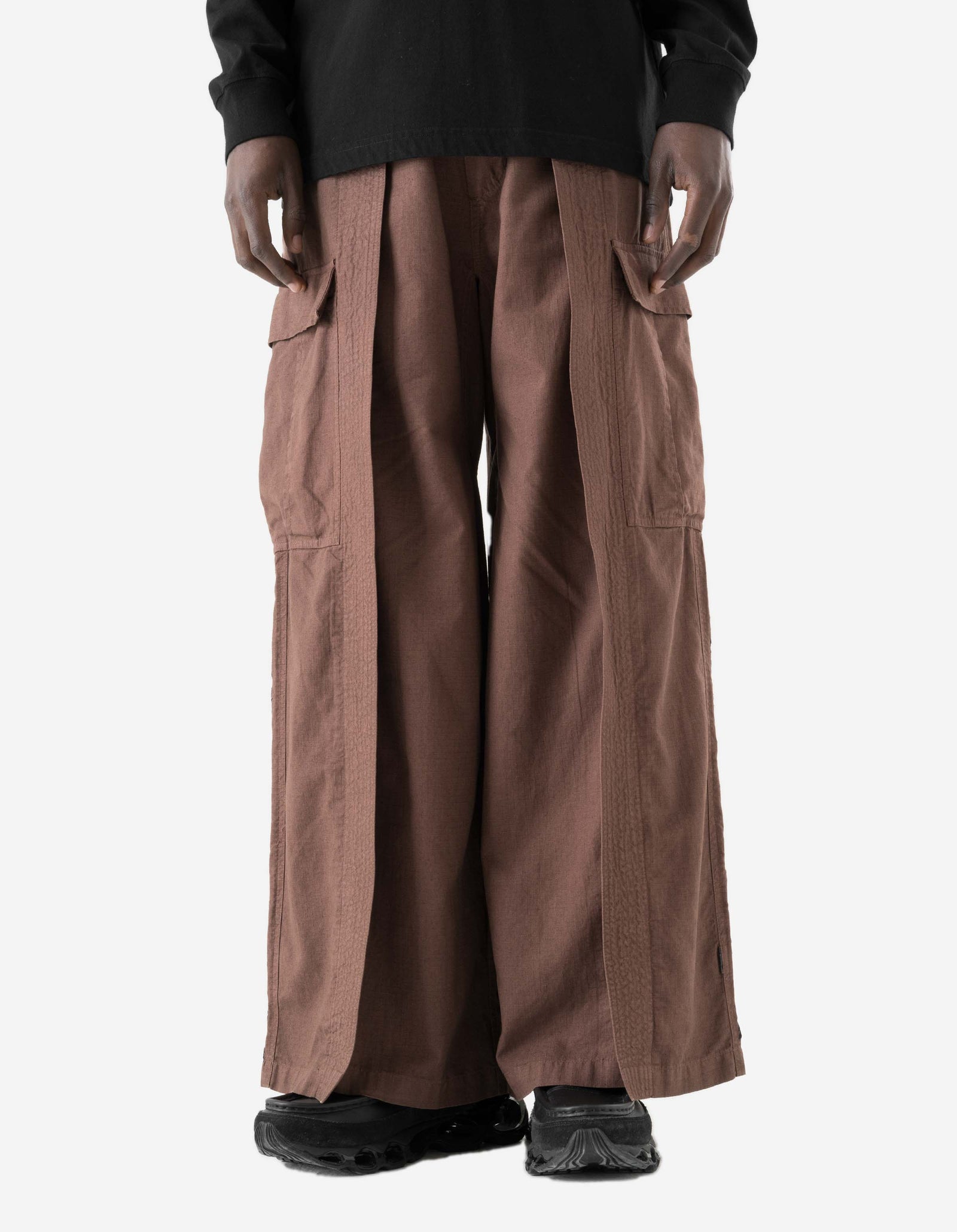 7688 Thai Temple Cropped Hakama Earth Brown