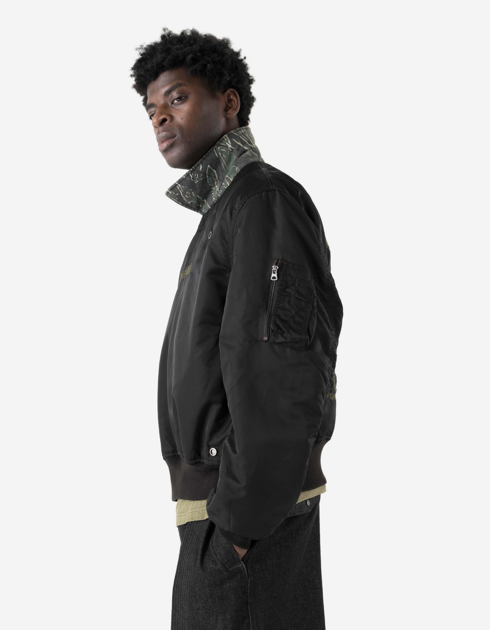 7691 A2 Monk Flight Jacket Black/Olive