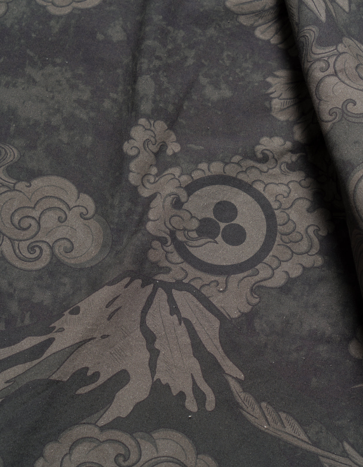 5325 Maharishi Peace Mountain Kimono Black