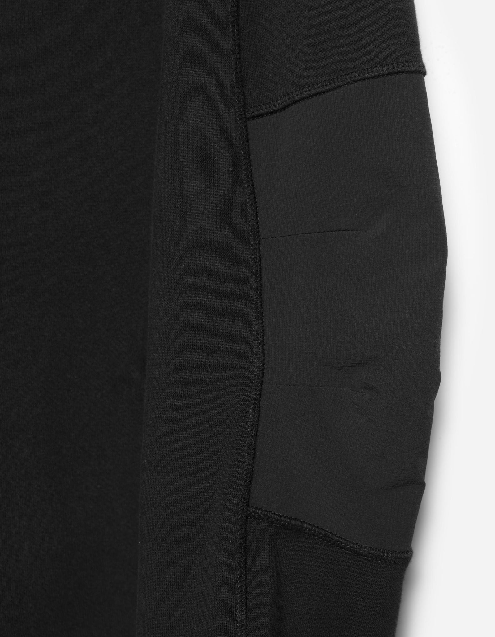 6208 Maha Reflective Hooded Sweat Black