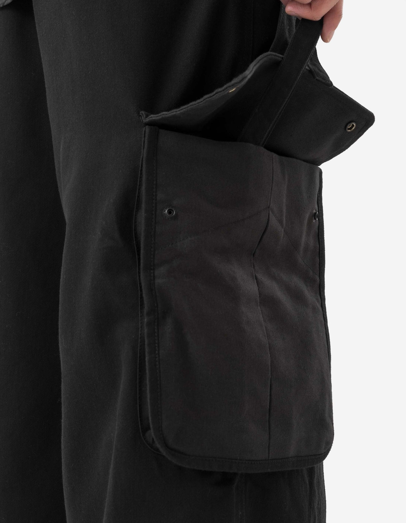6052 M42 Hakama Cropped Track Pants Black