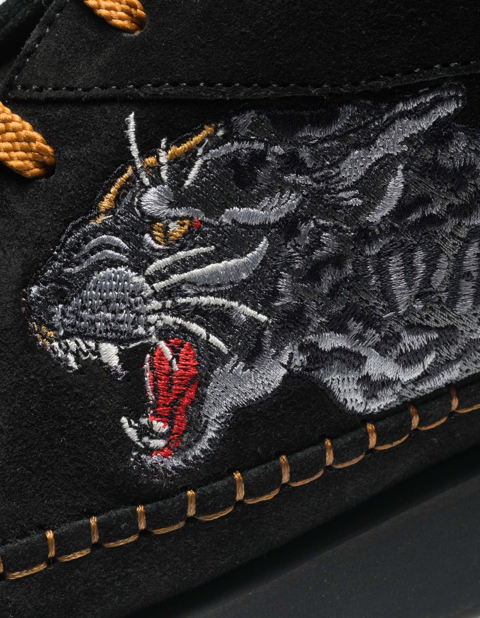 3013 Chimera Panther Willow Boot Black