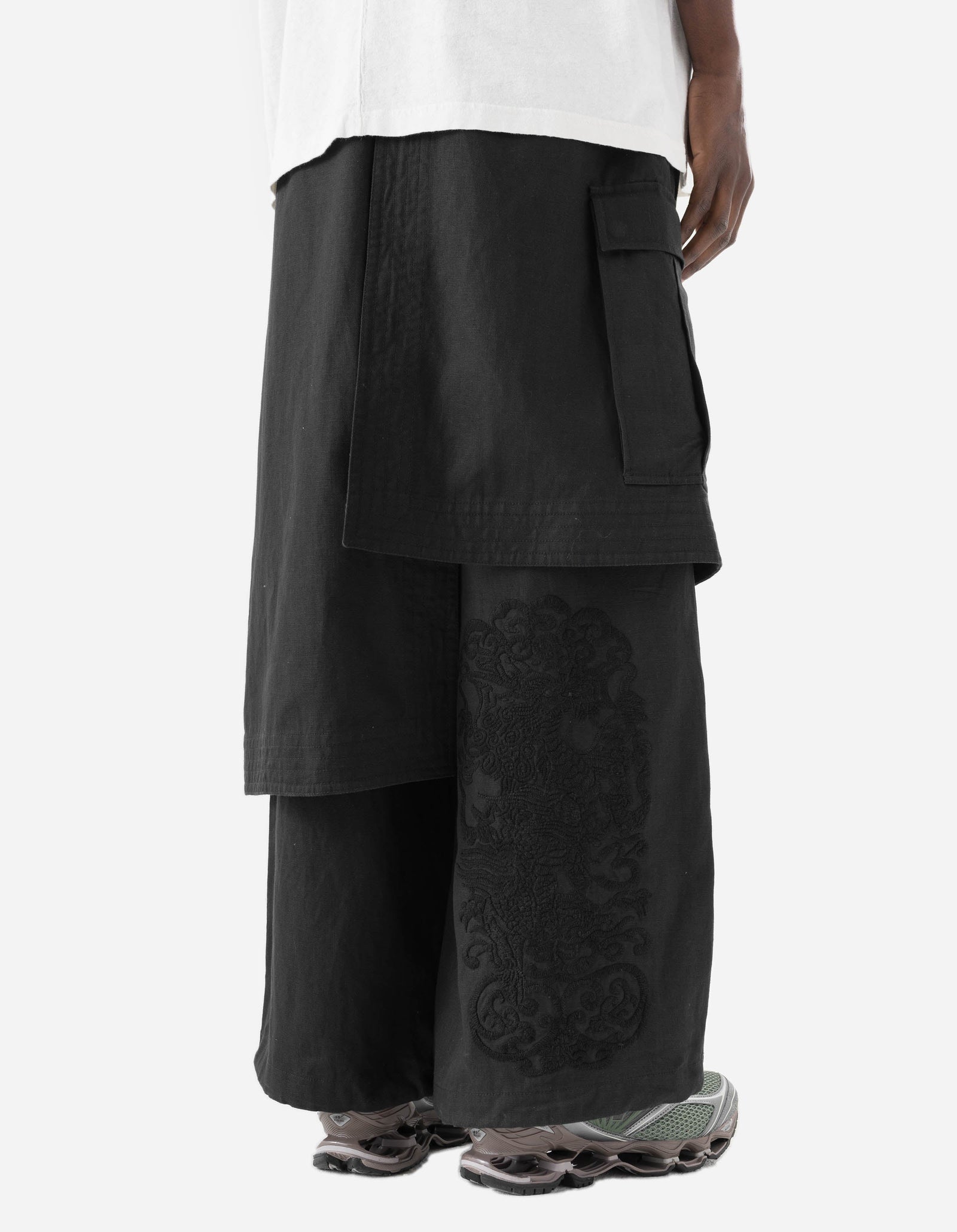 7232 Kirin Asym Cargo Hakama Pants Black