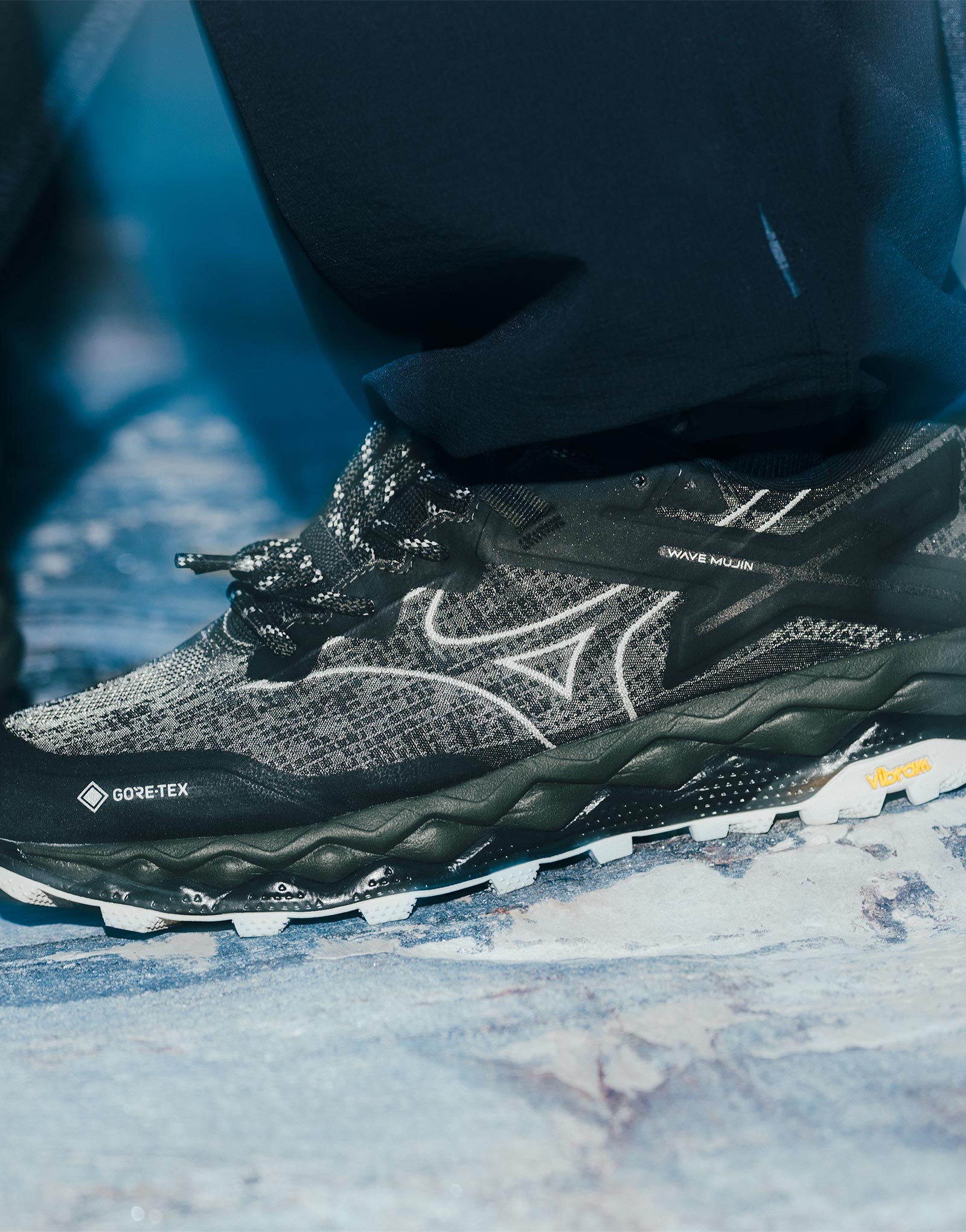 Mizuno Wave Prophecy LS GTX Black Sand/Black – Maharishi
