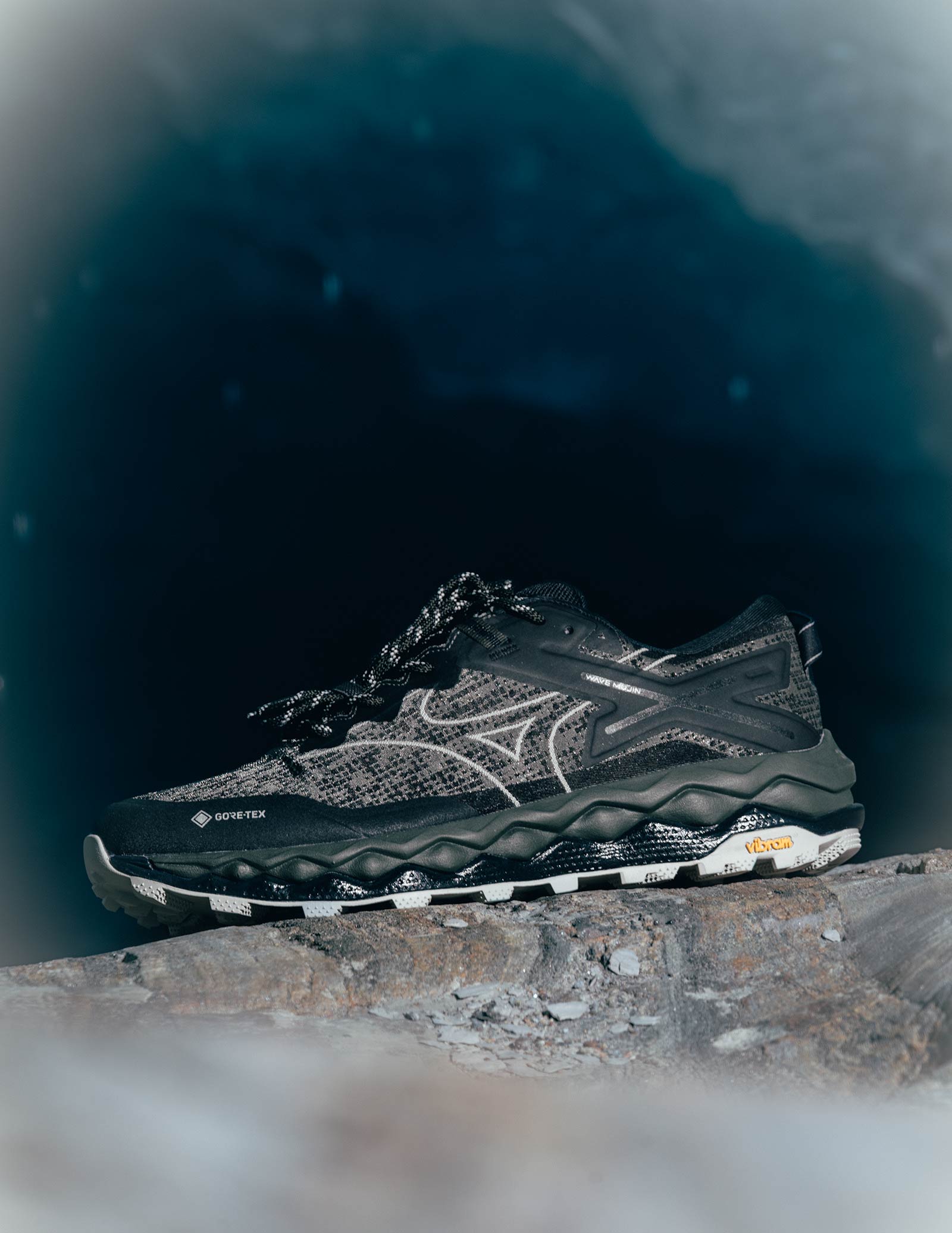 MAHARISHI MIZUNO WAVE MUJIN GTX