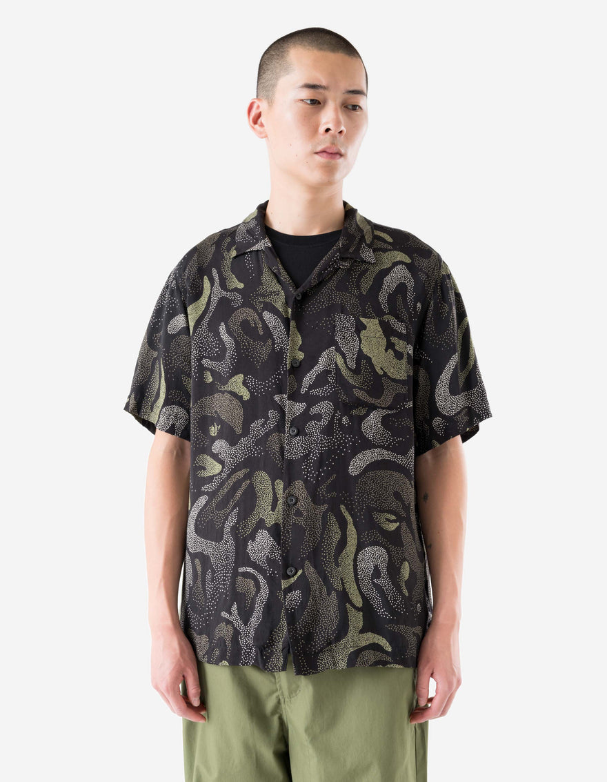 7084 DPM: KorOm Camp Collar S/S Shirt Black